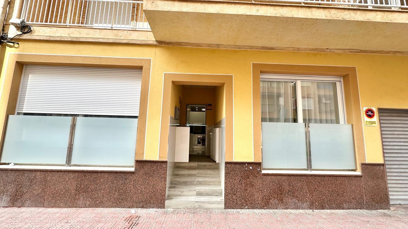 2 Bed, 2 Bath, ApartmentFor Sale, Torrevieja, Alicante