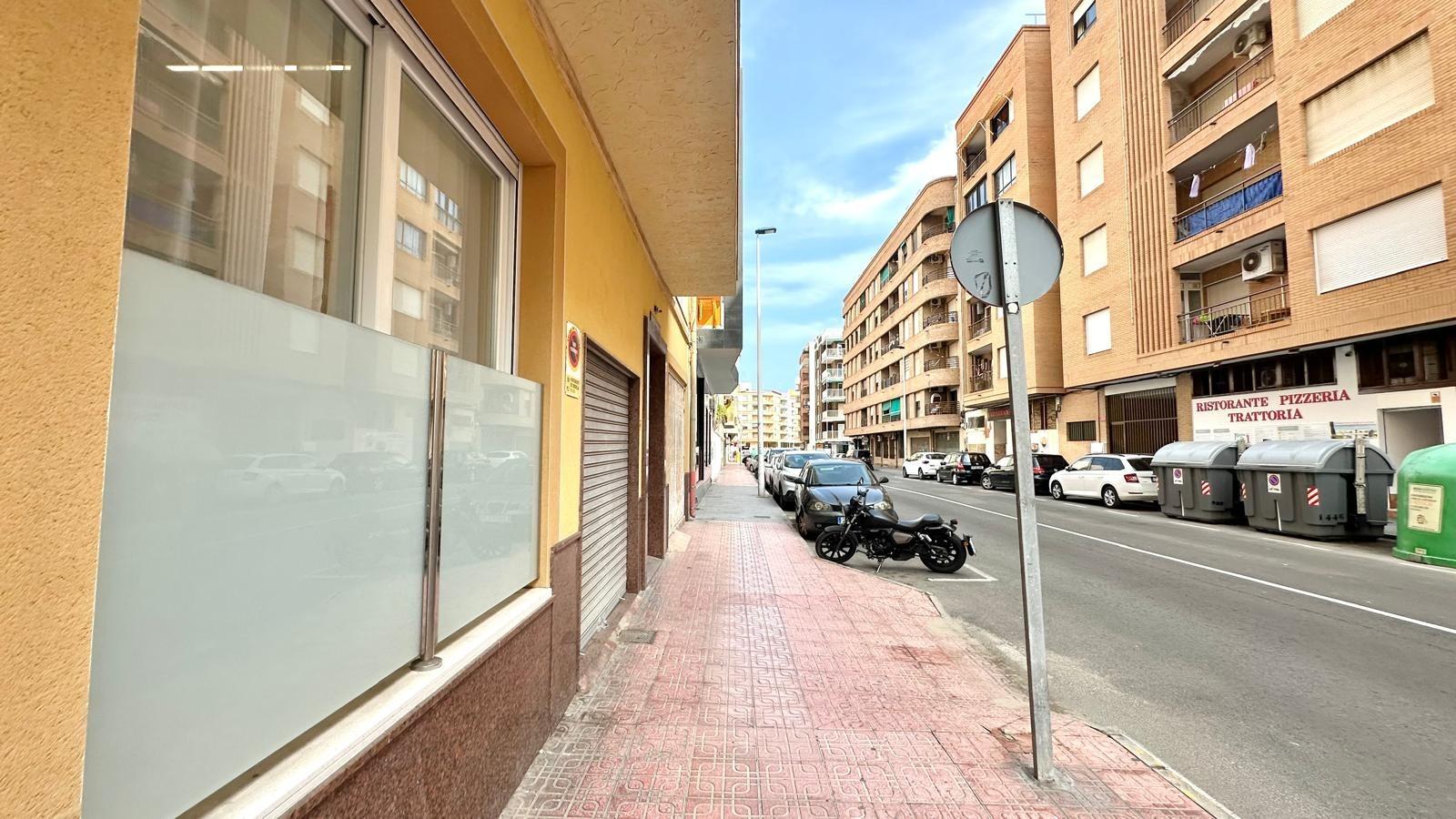2 Bed, 2 Bath, ApartmentFor Sale, Torrevieja, Alicante