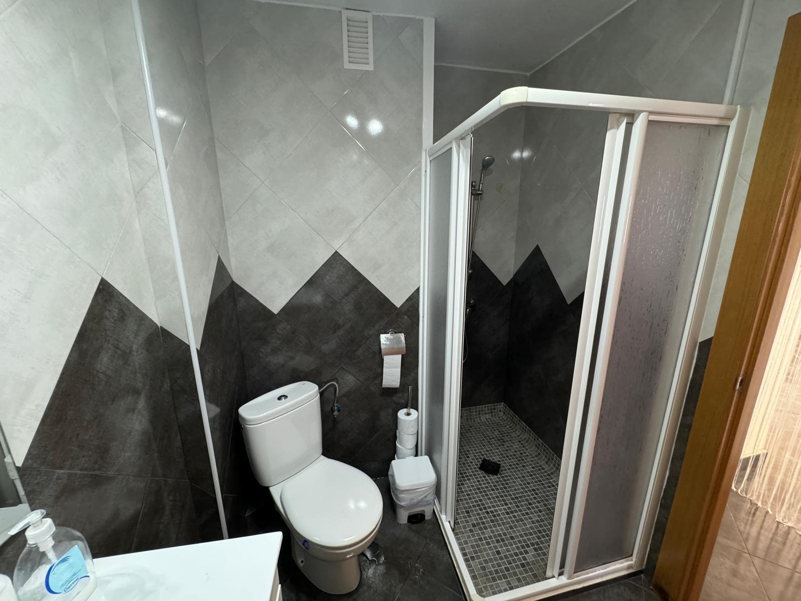 3 Bed, 1 Bath, ApartmentFor Sale, Torrevieja, Alicante