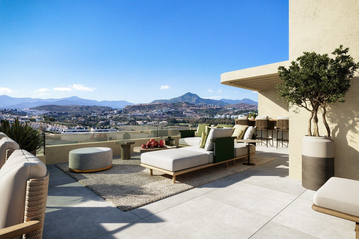 2 Bed, 2 Bath, ApartmentFor Sale, New Golden Mile, Malaga