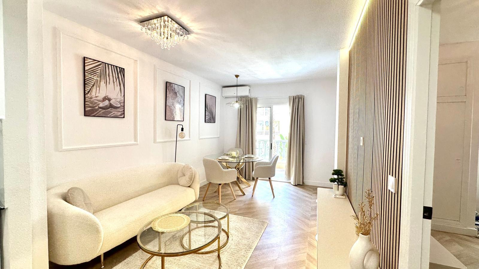 2 Bed, 1 Bath, ApartmentFor Sale, Torrevieja, Alicante 2 Bed, 1 Bath, ApartmentFor Sale, Torrevieja, Alicante