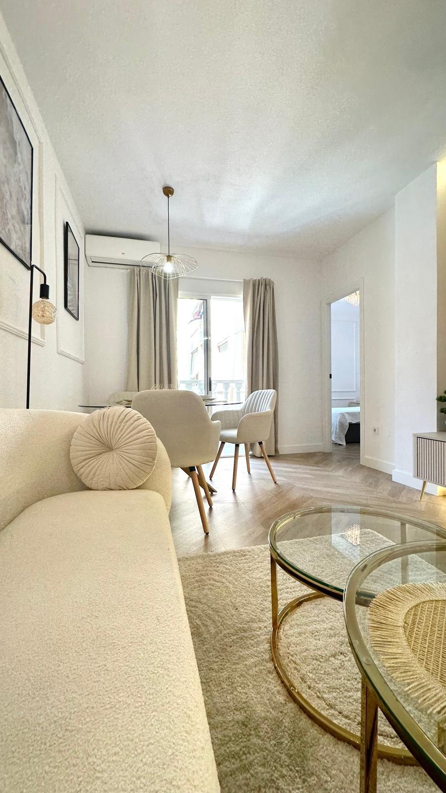 2 Bed, 1 Bath, ApartmentFor Sale, Torrevieja, Alicante