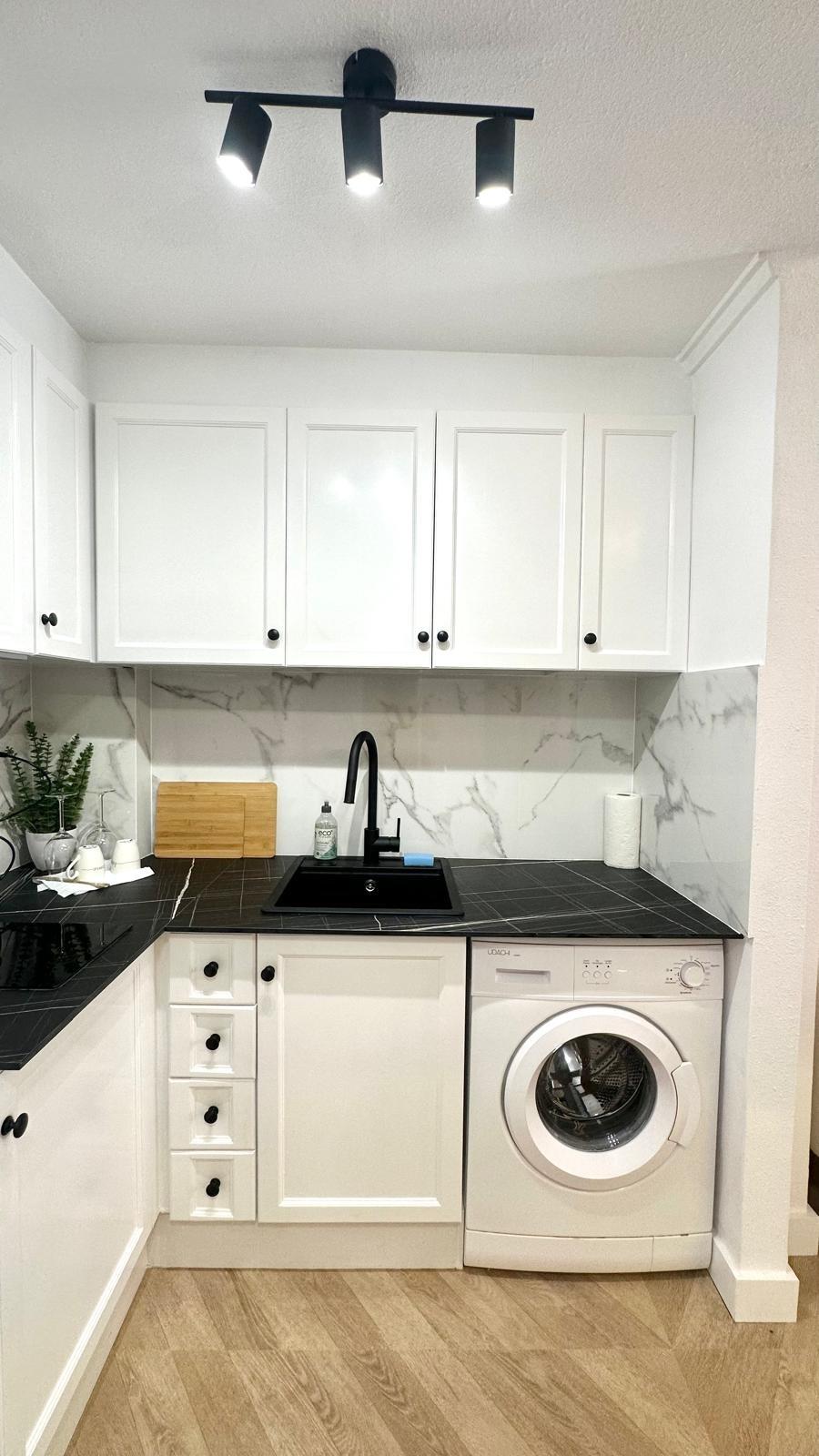 2 Bed, 1 Bath, ApartmentFor Sale, Torrevieja, Alicante