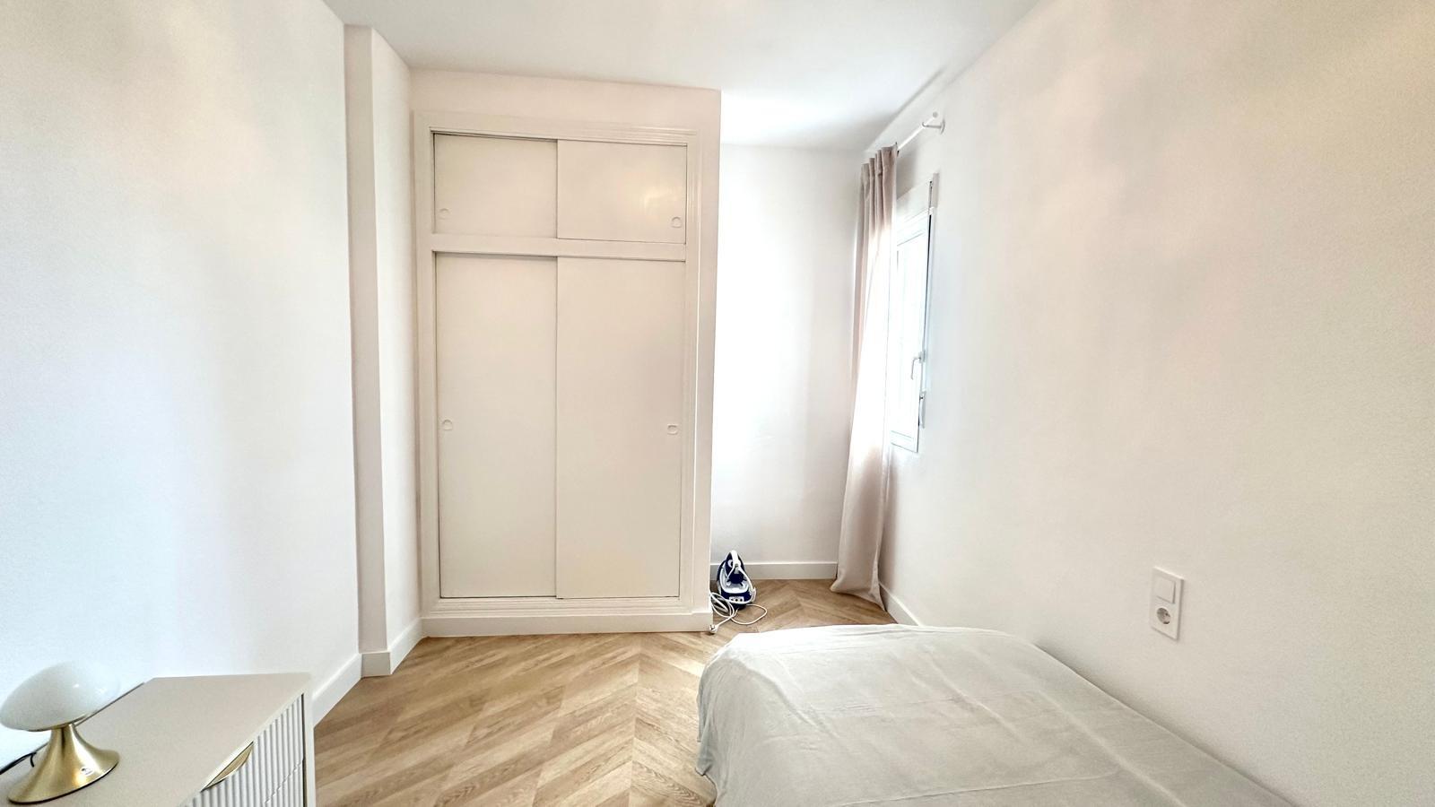 2 Bed, 1 Bath, ApartmentFor Sale, Torrevieja, Alicante