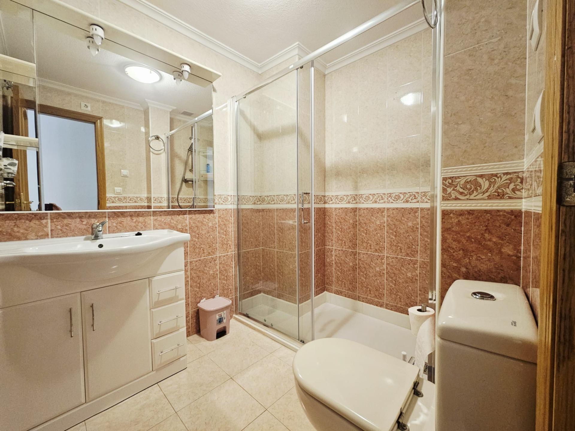 3 Bed, 2 Bath, ApartmentFor Sale, Torrevieja, Alicante