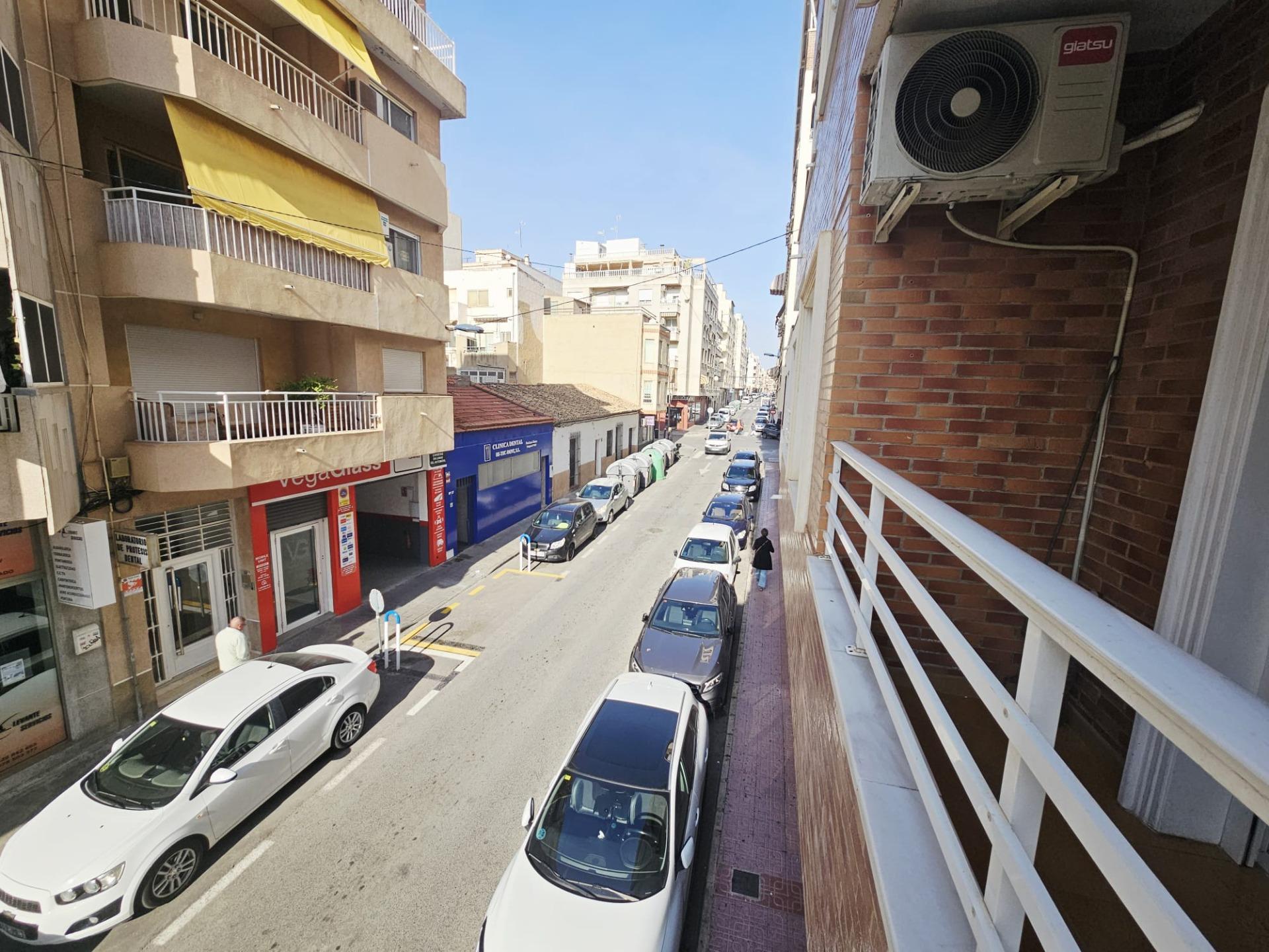 3 Bed, 2 Bath, ApartmentFor Sale, Torrevieja, Alicante