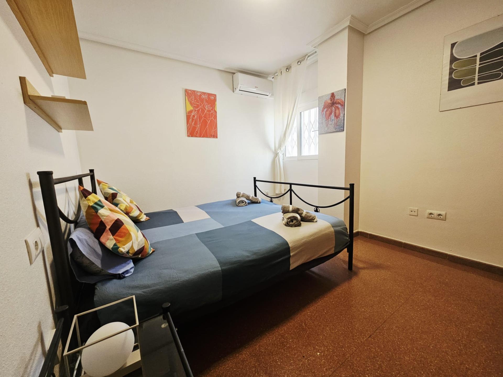 3 Bed, 2 Bath, ApartmentFor Sale, Torrevieja, Alicante