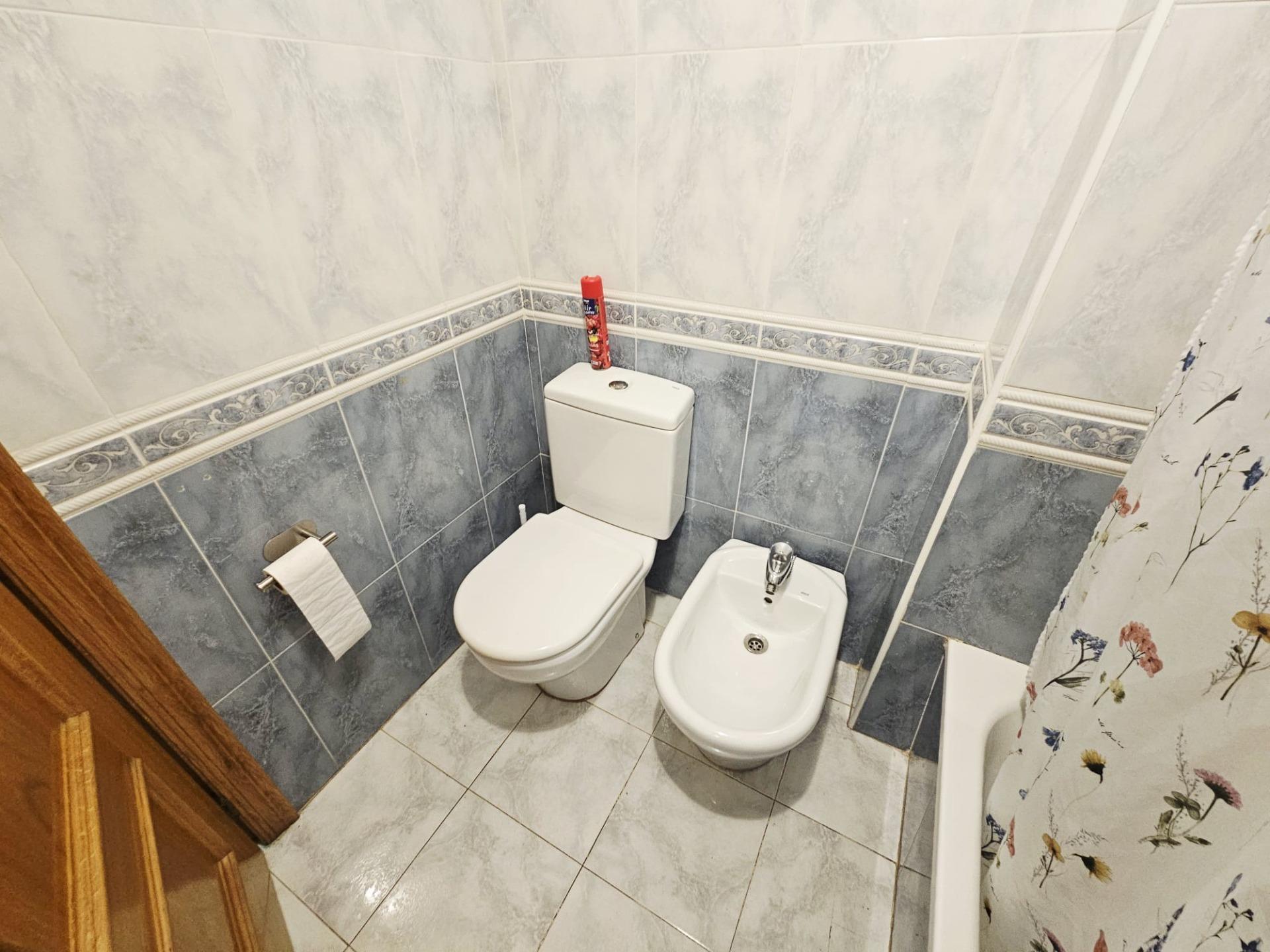 3 Bed, 2 Bath, ApartmentFor Sale, Torrevieja, Alicante