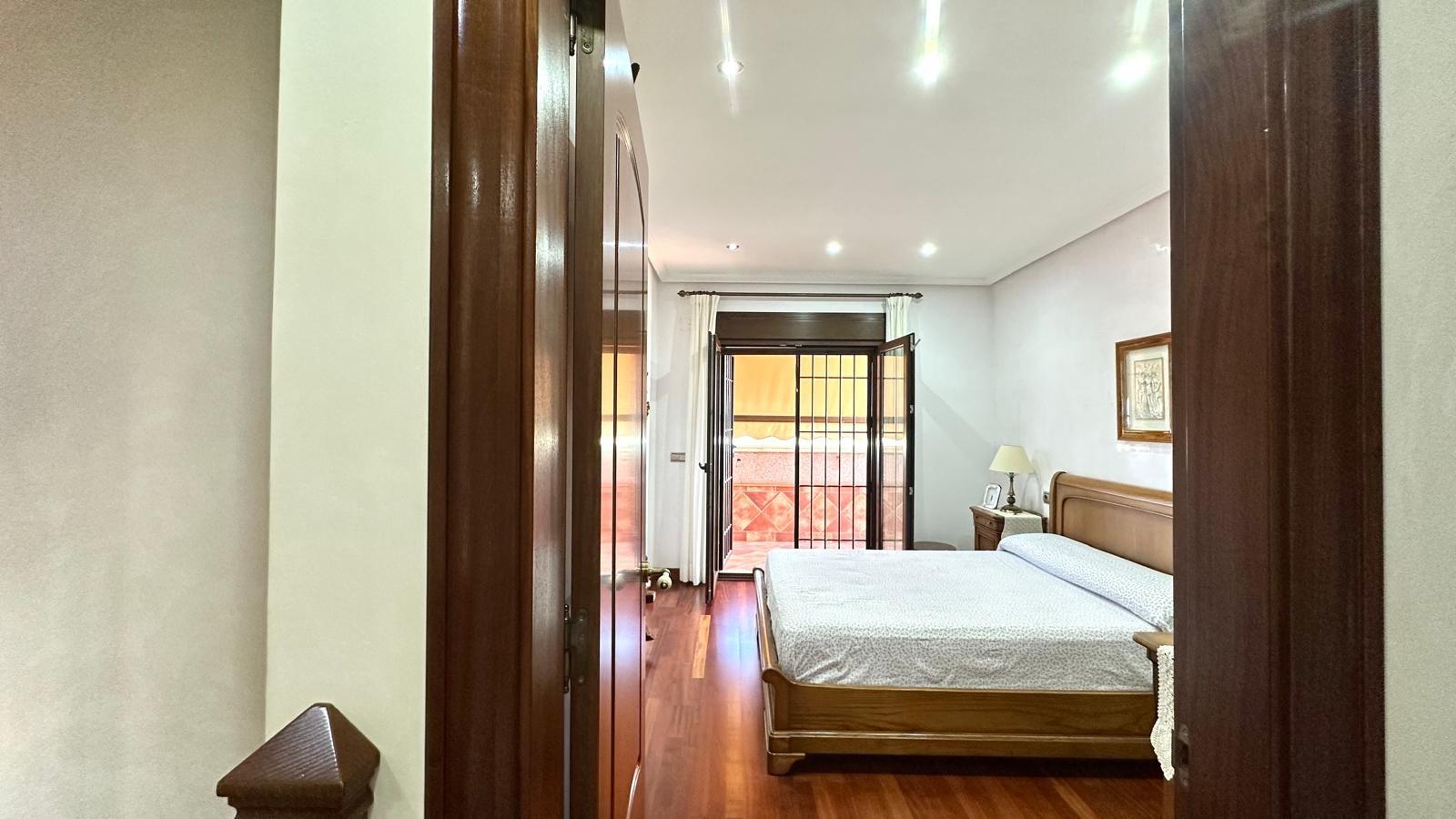 4 Bed, 3 Bath, HouseFor Sale, Torrevieja, Alicante