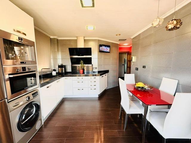 3 Bed, 2 Bath, ApartmentFor Sale, Torrevieja, Alicante