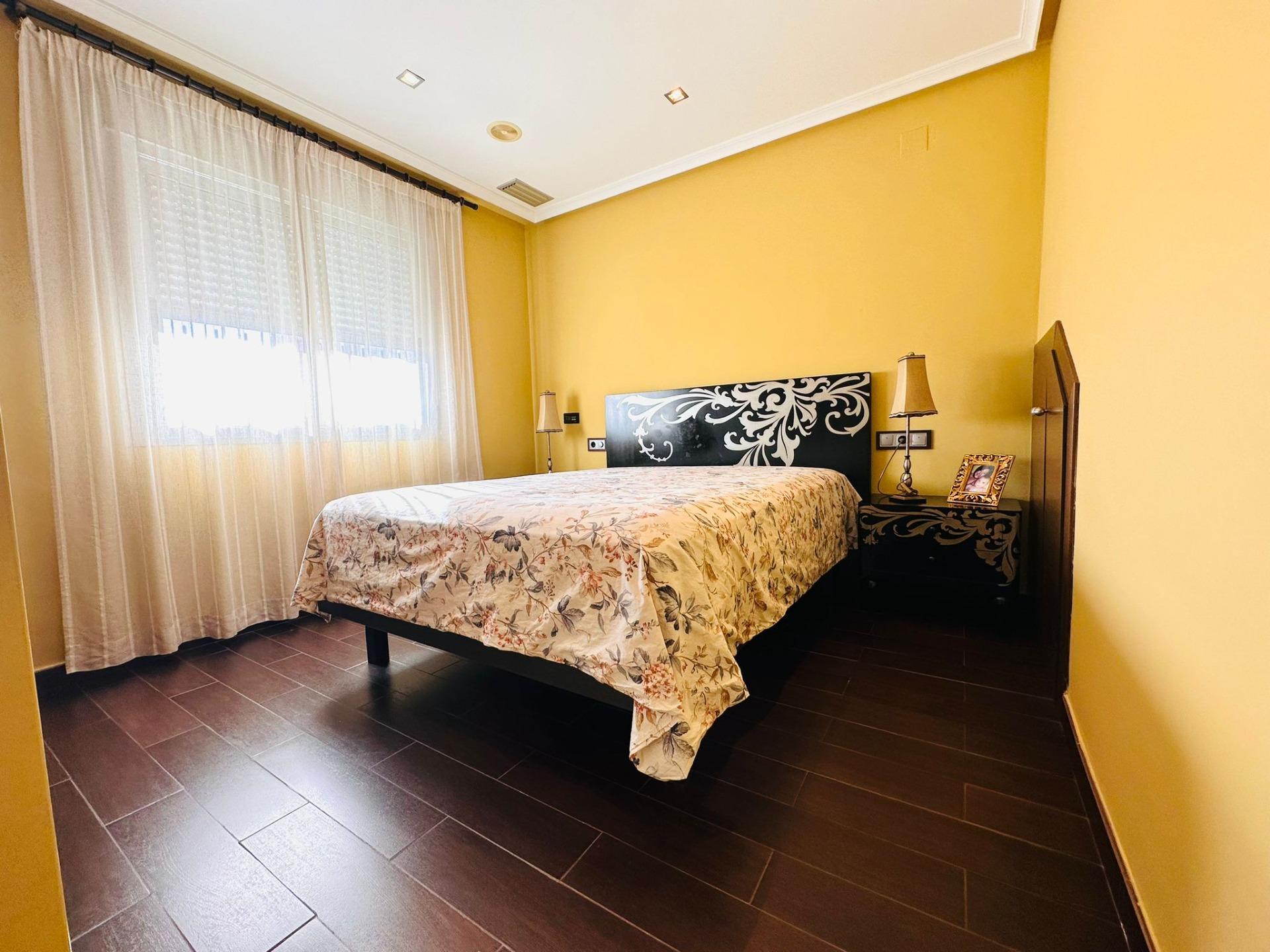 3 Bed, 2 Bath, ApartmentFor Sale, Torrevieja, Alicante