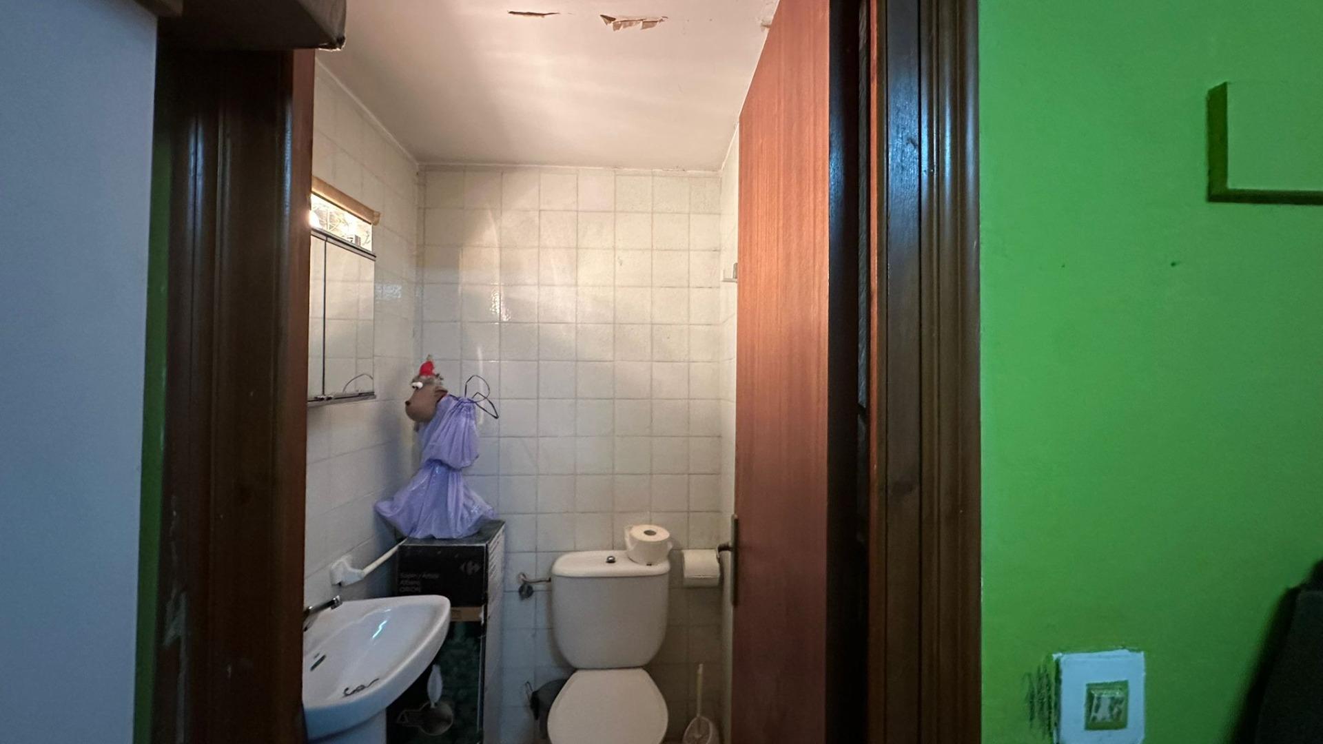 4 Bed, 1 Bath, ApartmentFor Sale, Torrevieja, Alicante