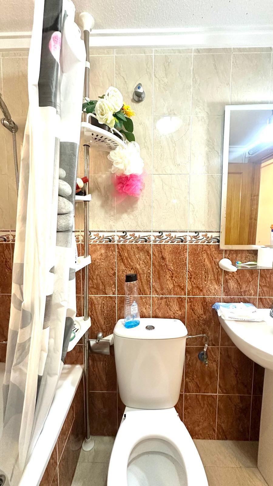 2 Bed, 1 Bath, ApartmentFor Sale, Torrevieja, Alicante