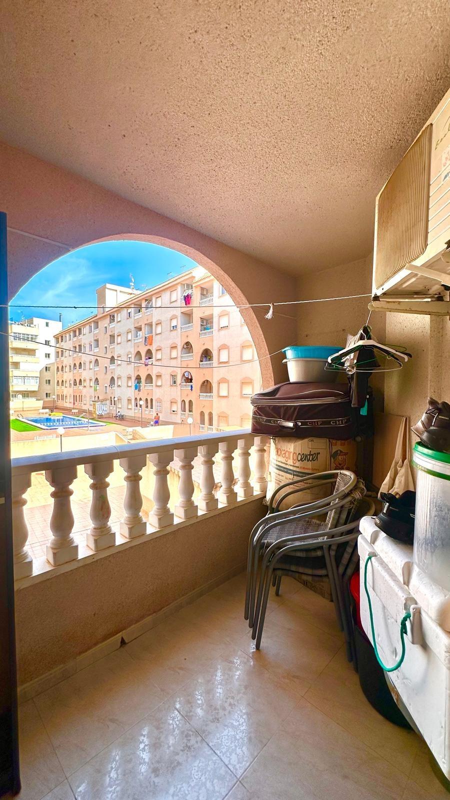 2 Bed, 1 Bath, ApartmentFor Sale, Torrevieja, Alicante