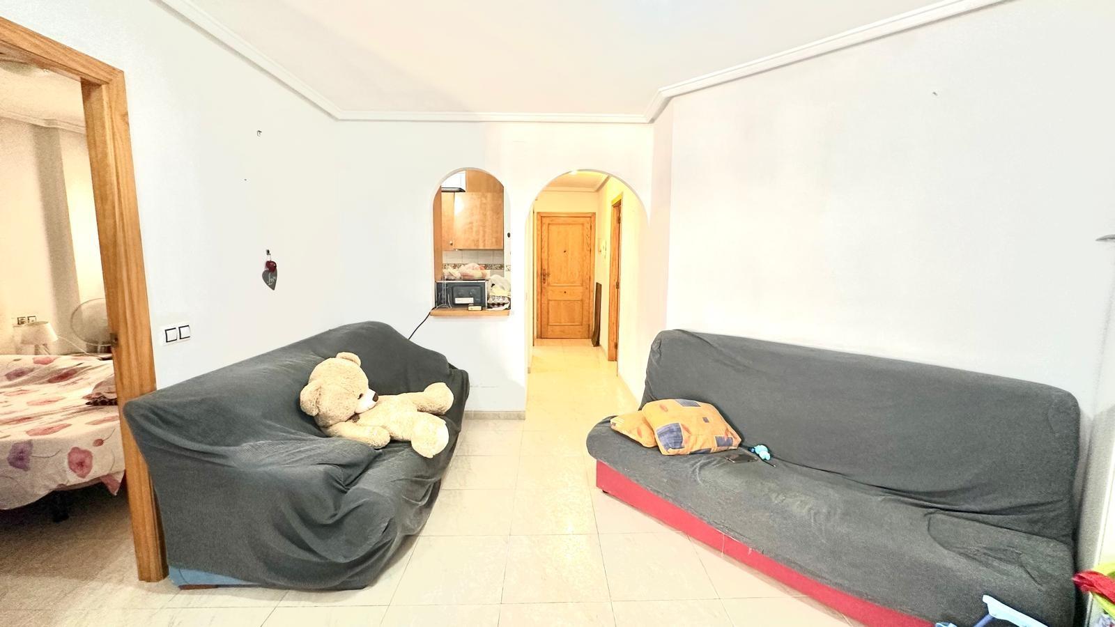 2 Bed, 1 Bath, ApartmentFor Sale, Torrevieja, Alicante