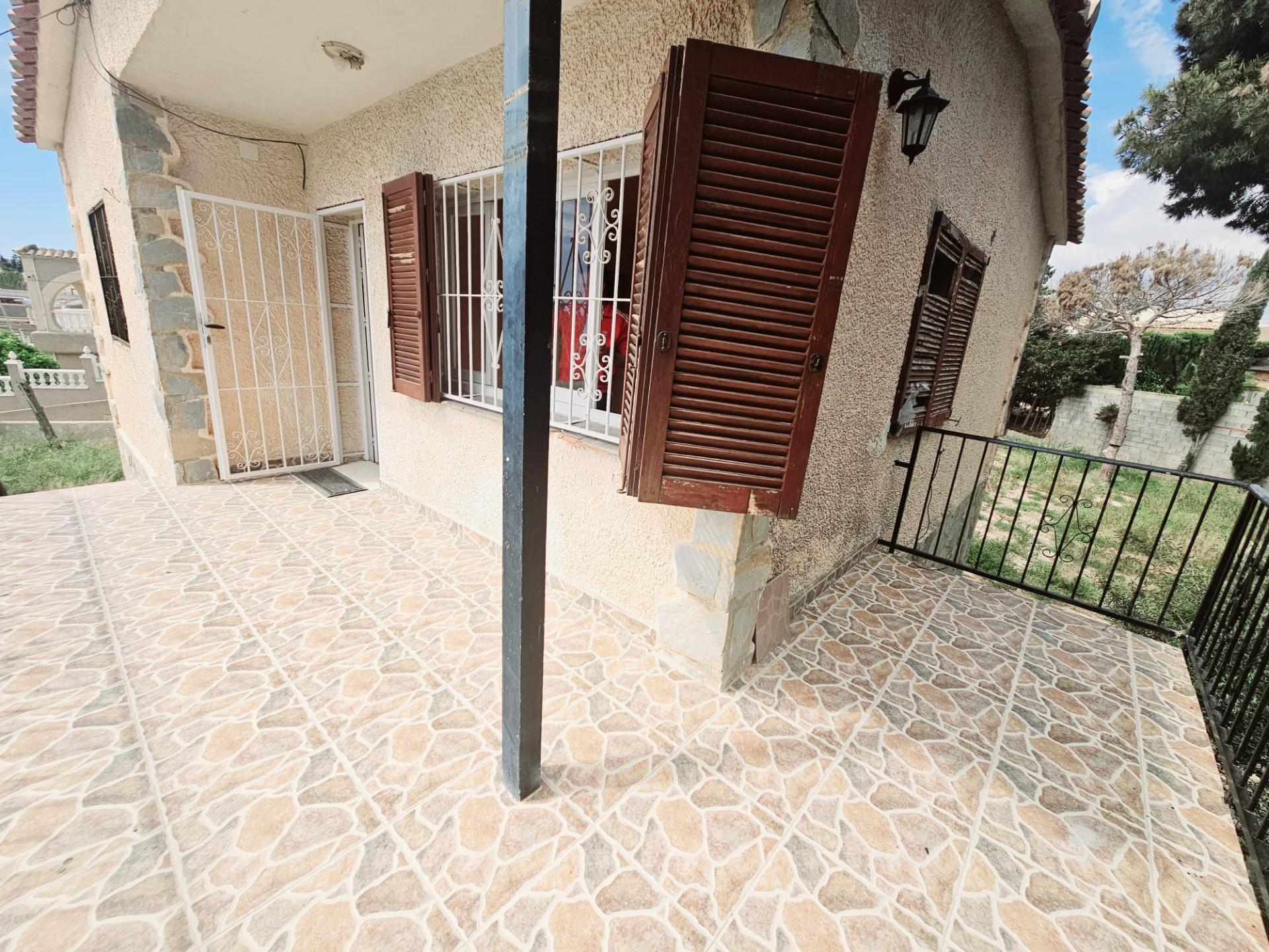 4 Bed, 2 Bath, HouseFor Sale, Torrevieja, Alicante