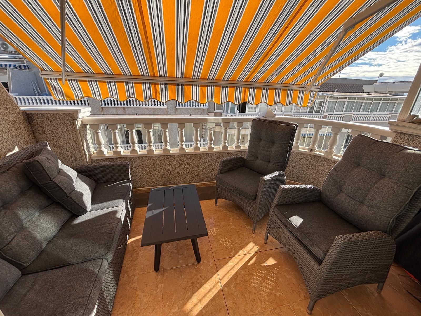 3 Bed, 2 Bath, ApartmentFor Sale, Torrevieja, Alicante