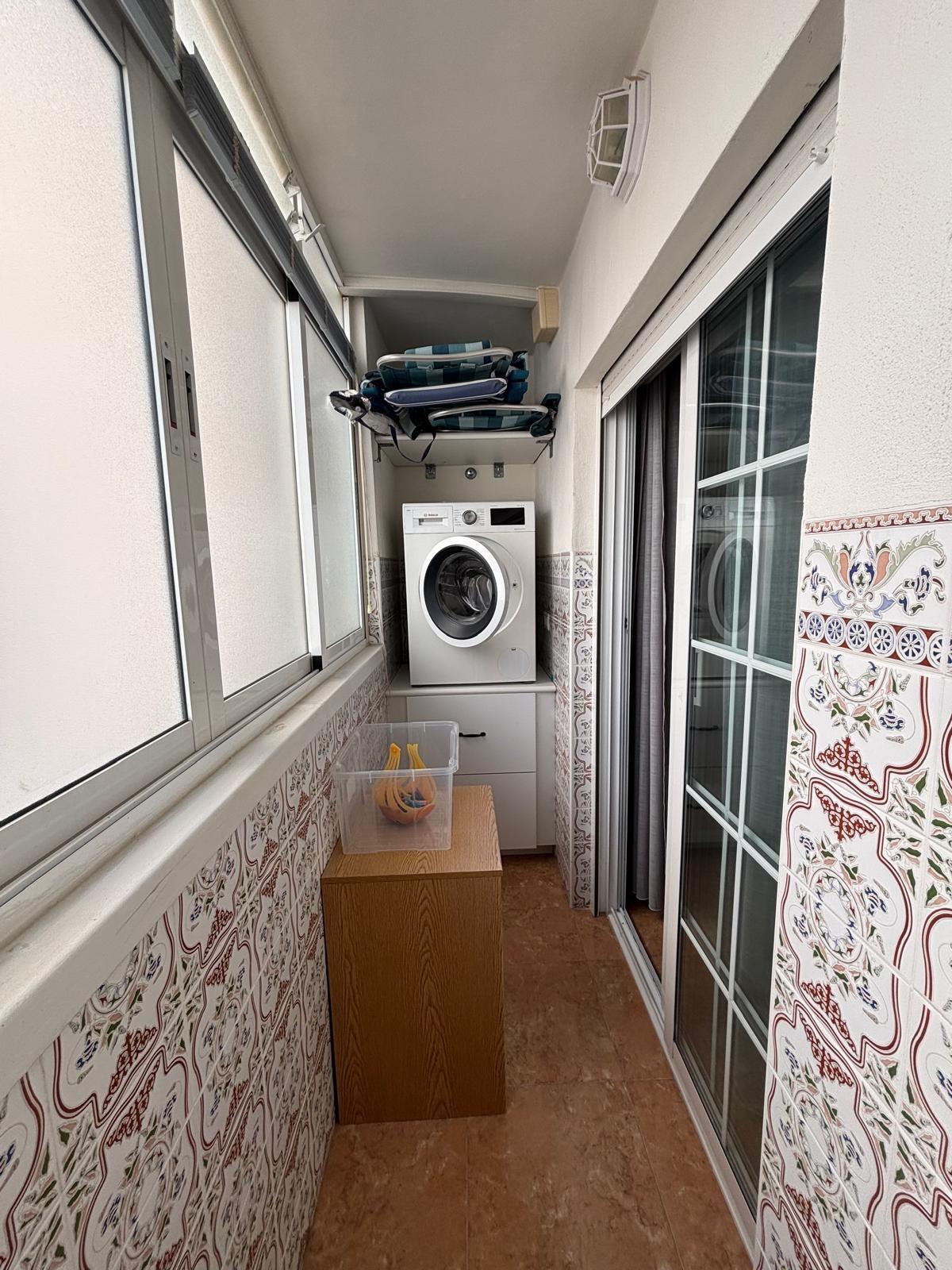 3 Bed, 2 Bath, ApartmentFor Sale, Torrevieja, Alicante