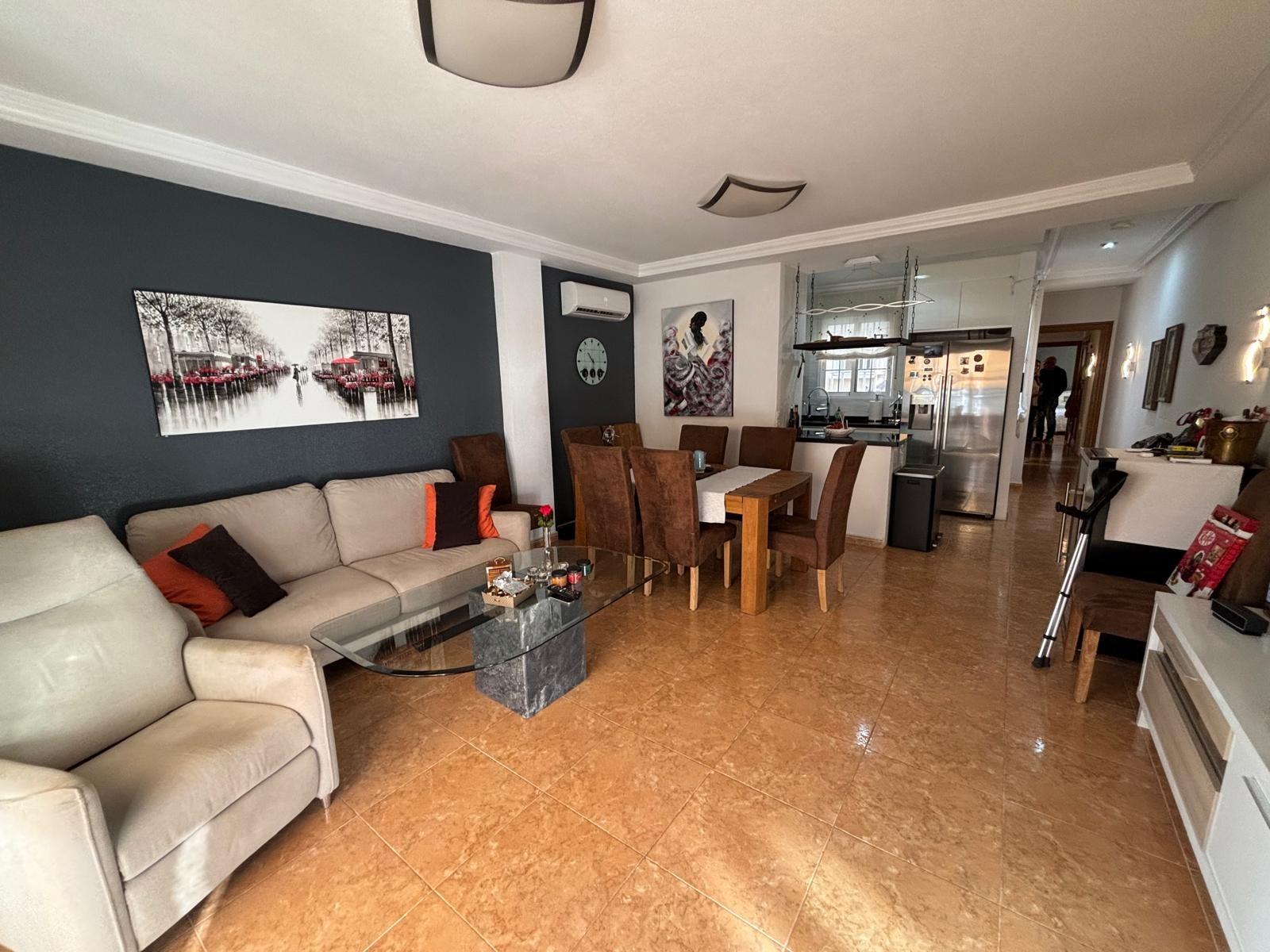 3 Bed, 2 Bath, ApartmentFor Sale, Torrevieja, Alicante