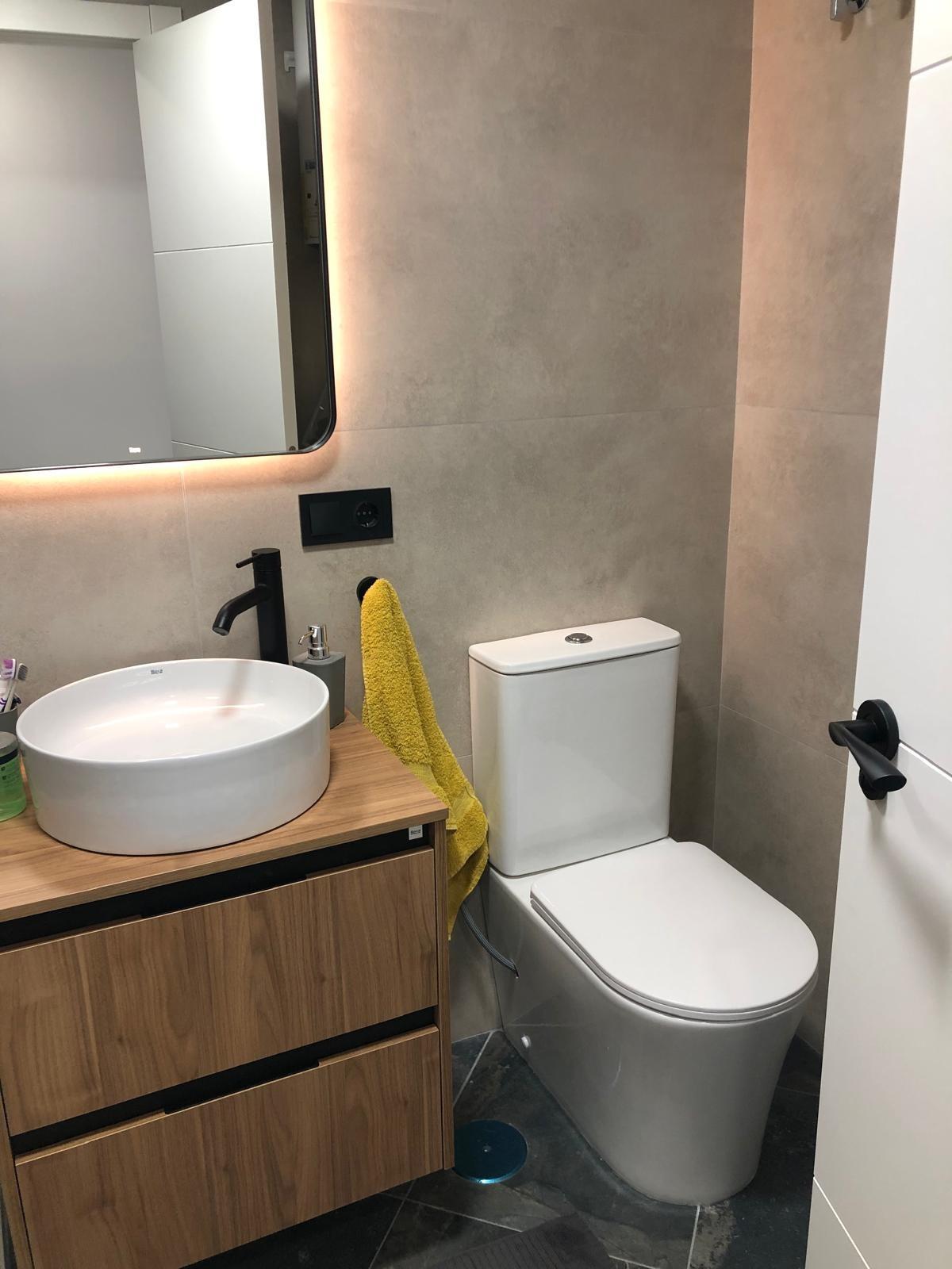 2 Bed, 1 Bath, ApartmentFor Sale, Torrevieja, Alicante