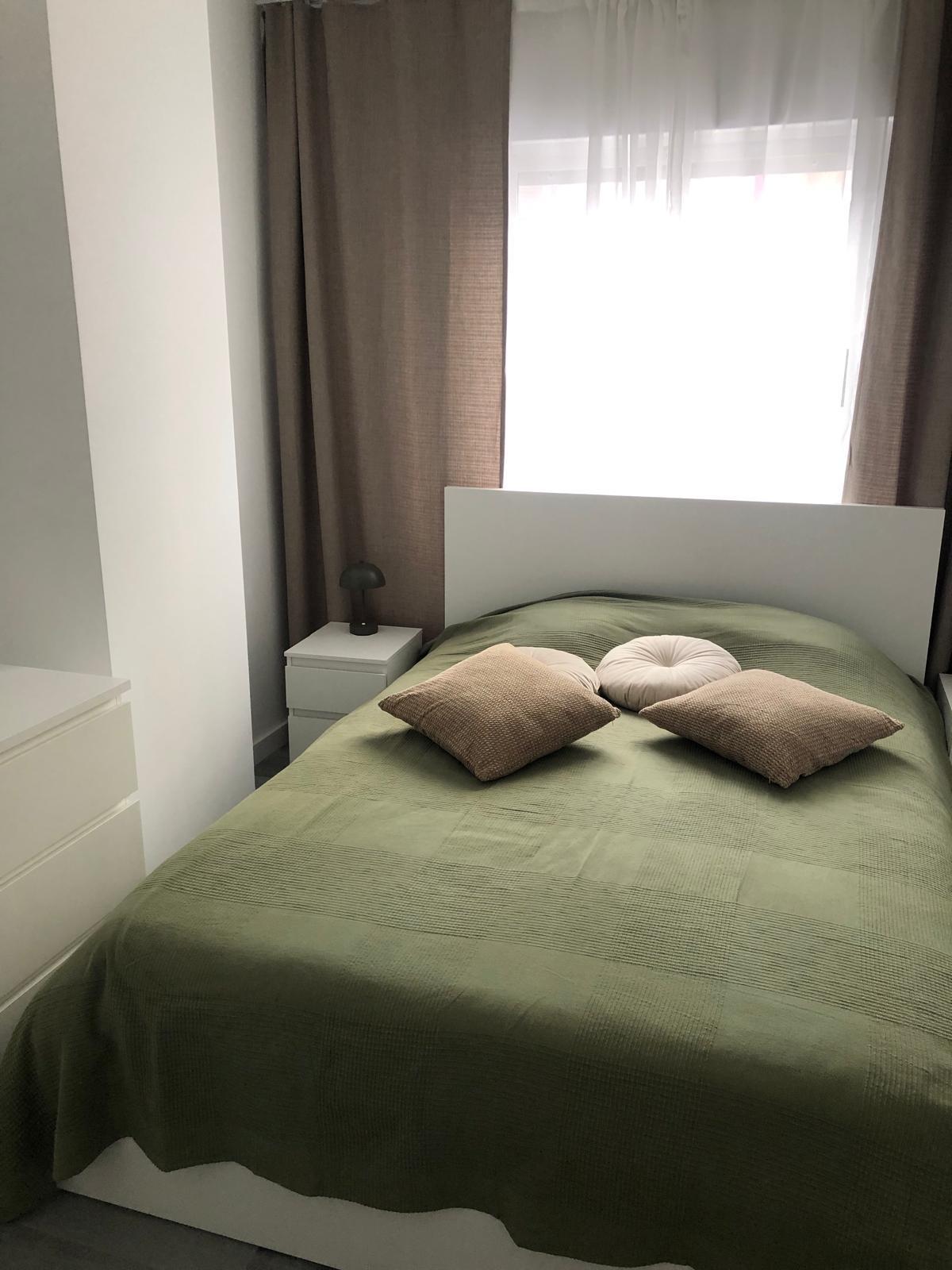 2 Bed, 1 Bath, ApartmentFor Sale, Torrevieja, Alicante