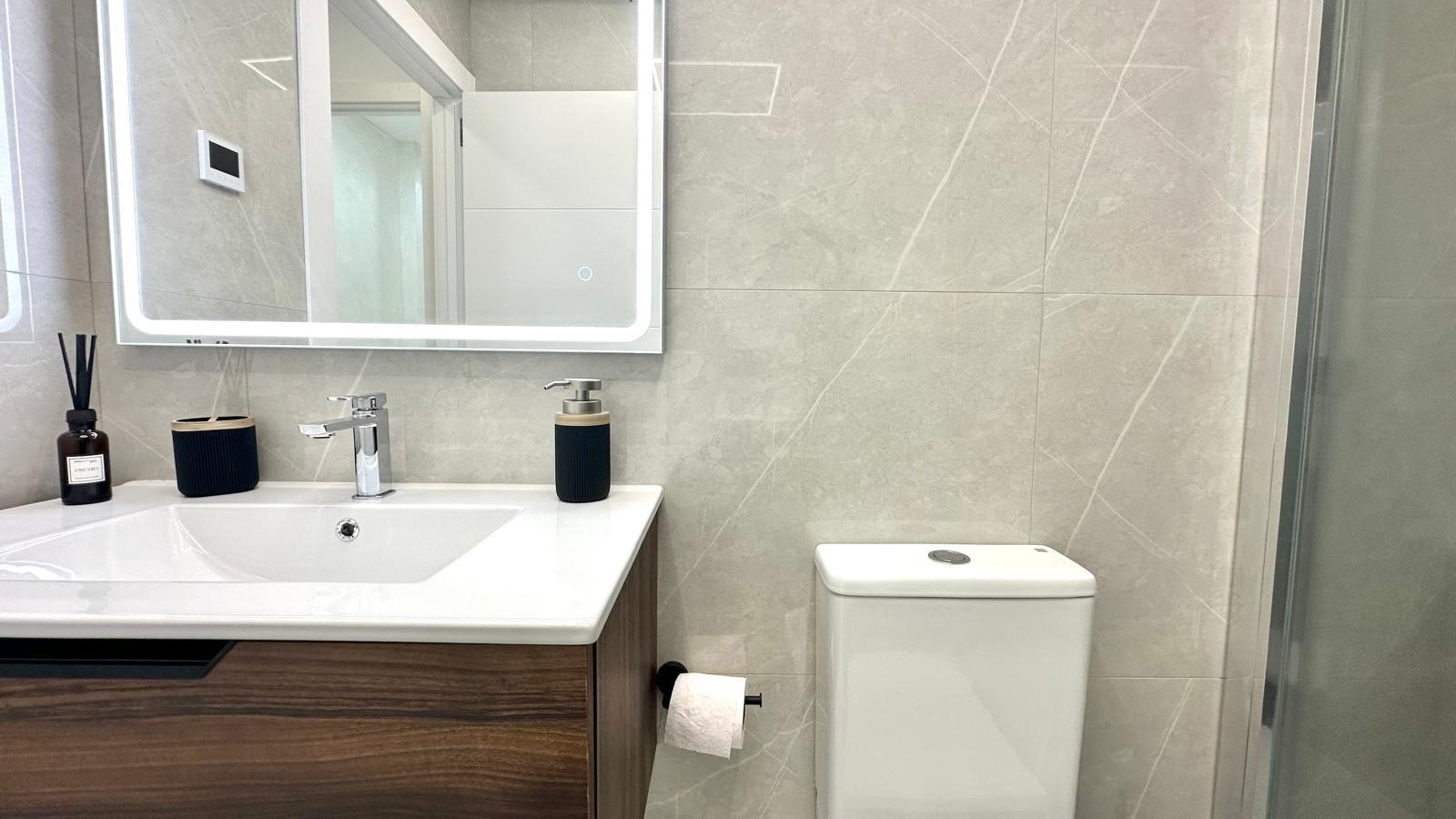 2 Bed, 2 Bath, ApartmentFor Sale, Torrevieja, Alicante