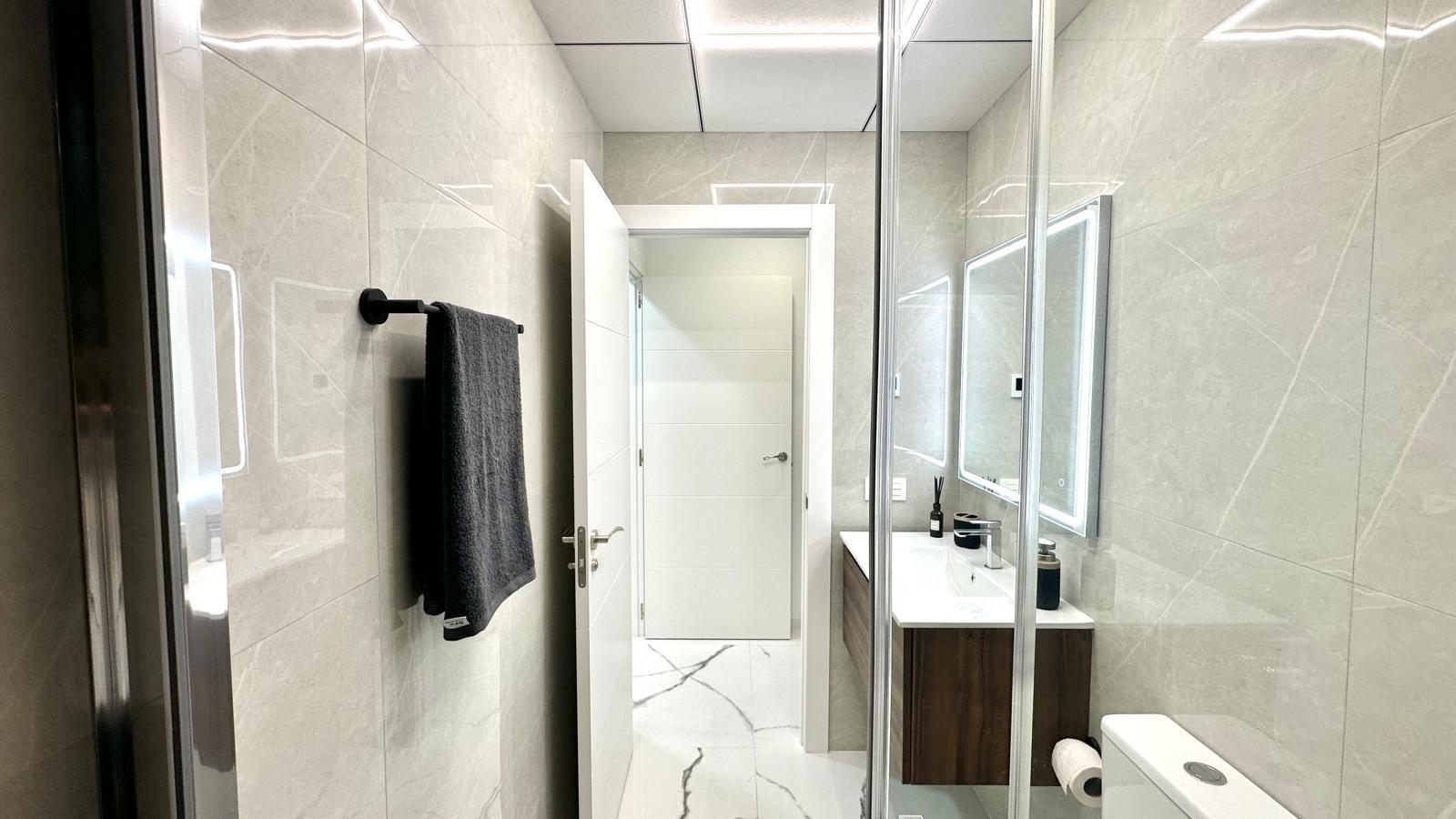 2 Bed, 2 Bath, ApartmentFor Sale, Torrevieja, Alicante