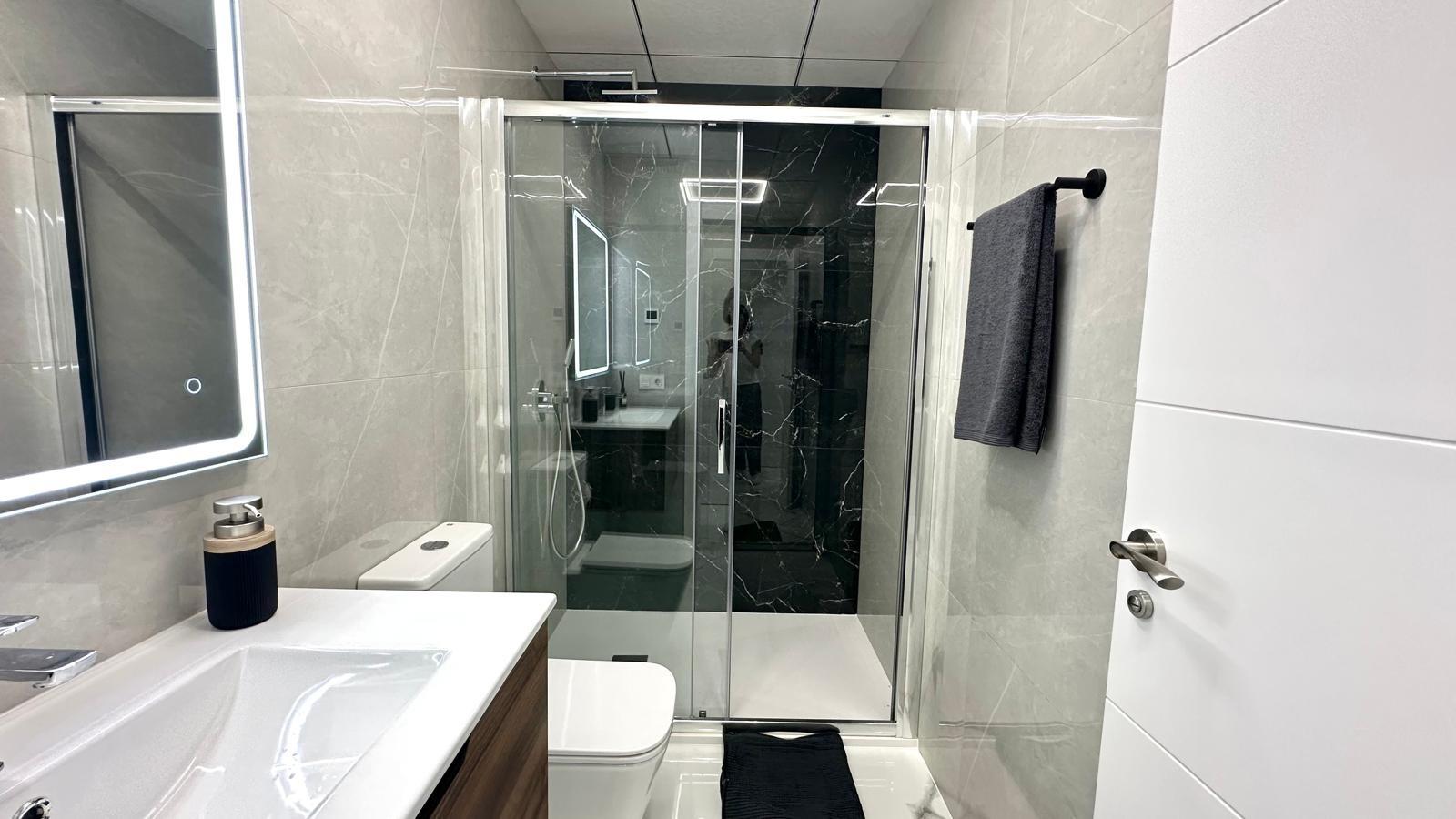 2 Bed, 2 Bath, ApartmentFor Sale, Torrevieja, Alicante