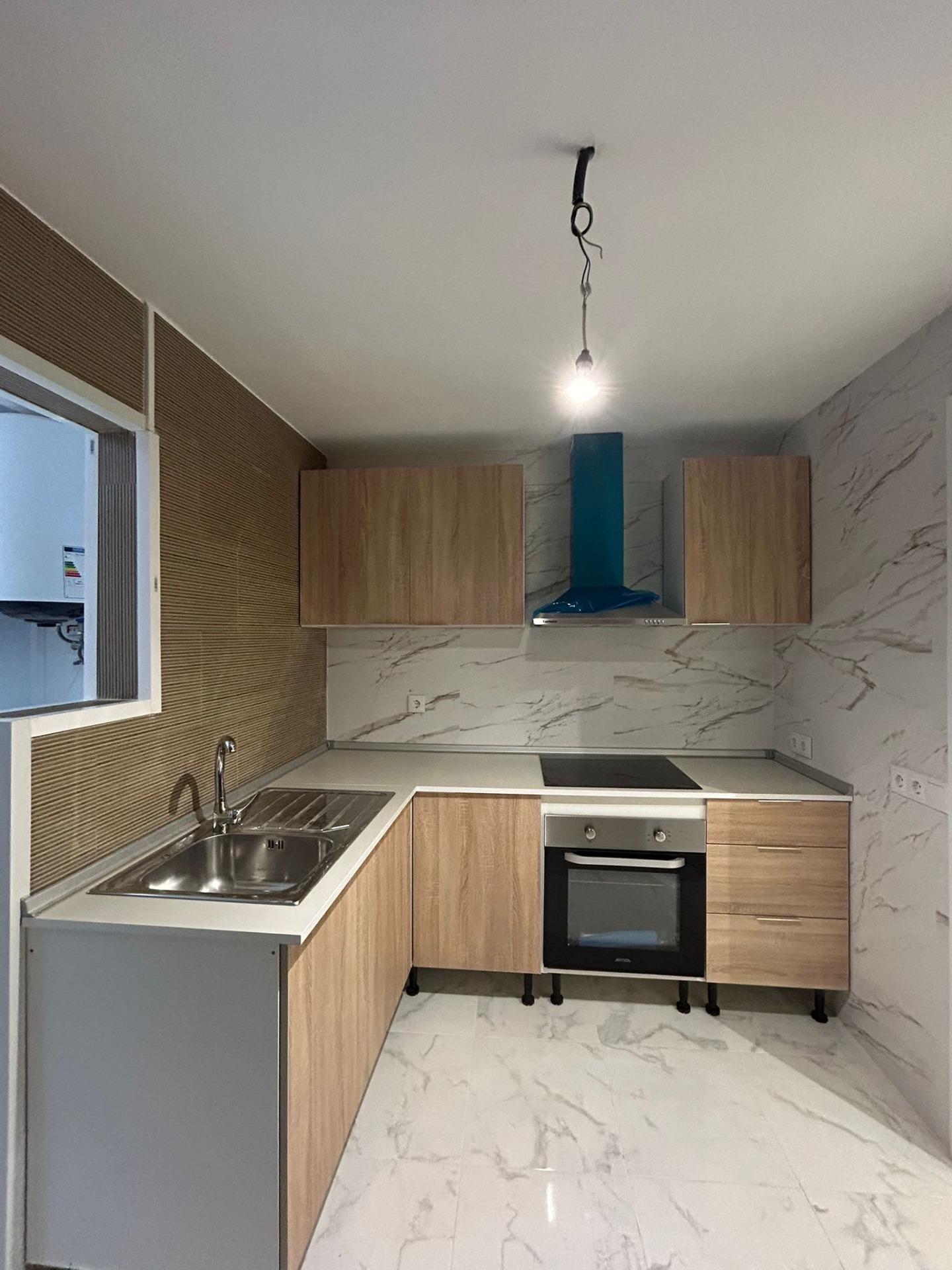 3 Bed, 2 Bath, ApartmentFor Sale, Torrevieja, Alicante