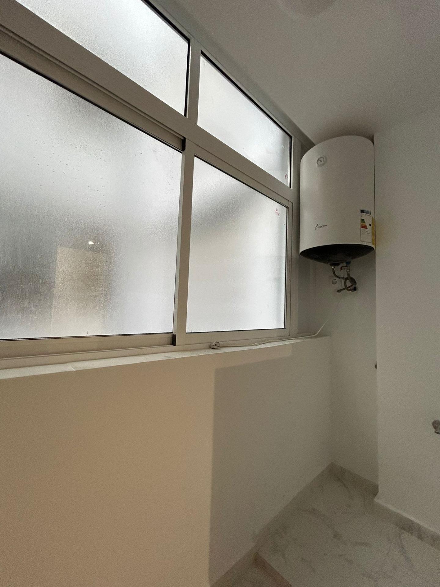 3 Bed, 2 Bath, ApartmentFor Sale, Torrevieja, Alicante