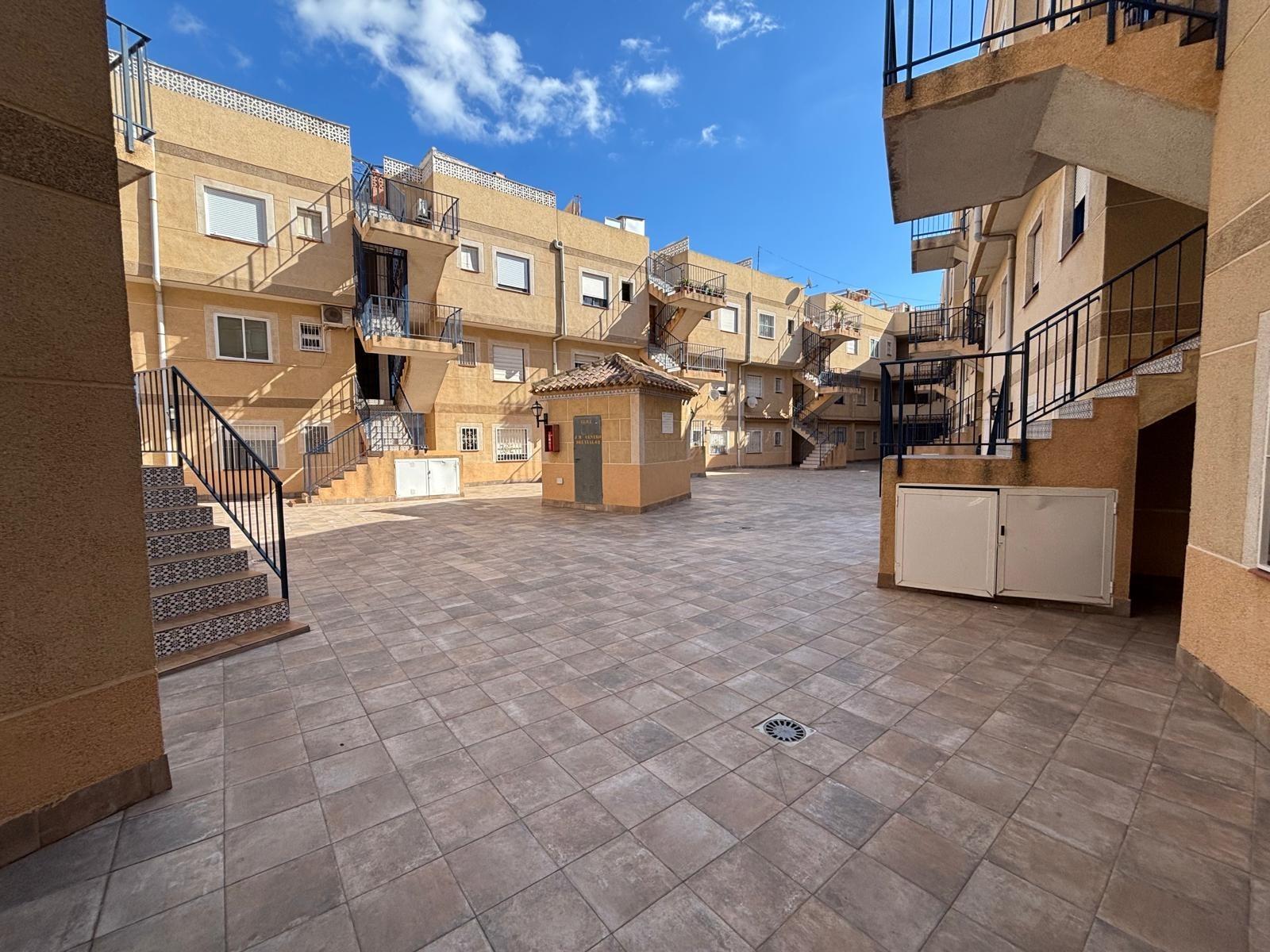 3 Bed, 1 Bath, ApartmentFor Sale, Torrevieja, Alicante