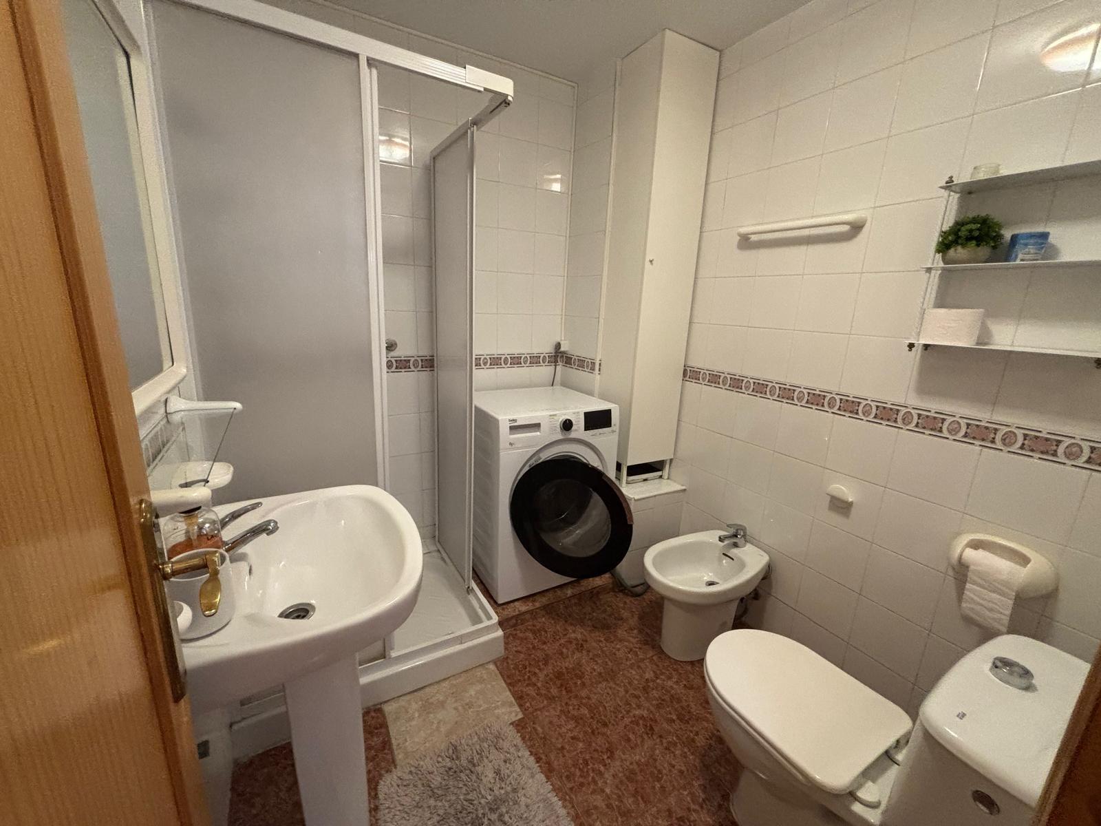 3 Bed, 1 Bath, ApartmentFor Sale, Torrevieja, Alicante