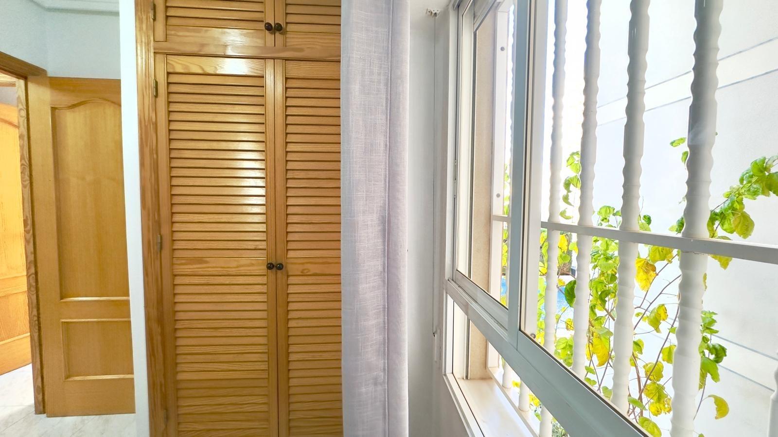 2 Bed, 1 Bath, ApartmentFor Sale, Torrevieja, Alicante