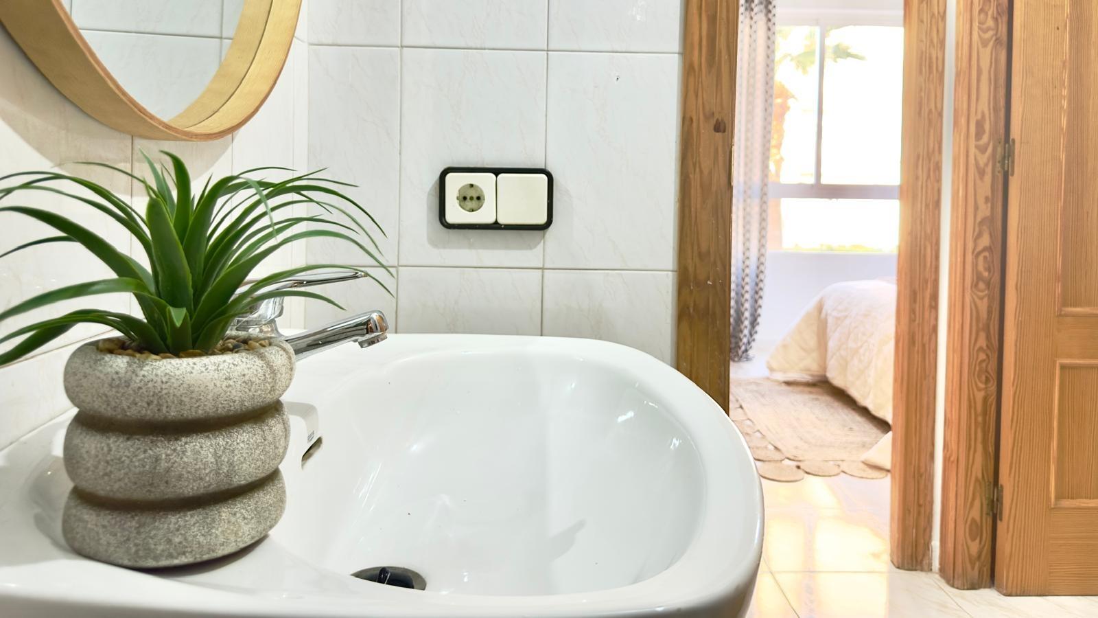 2 Bed, 1 Bath, ApartmentFor Sale, Torrevieja, Alicante