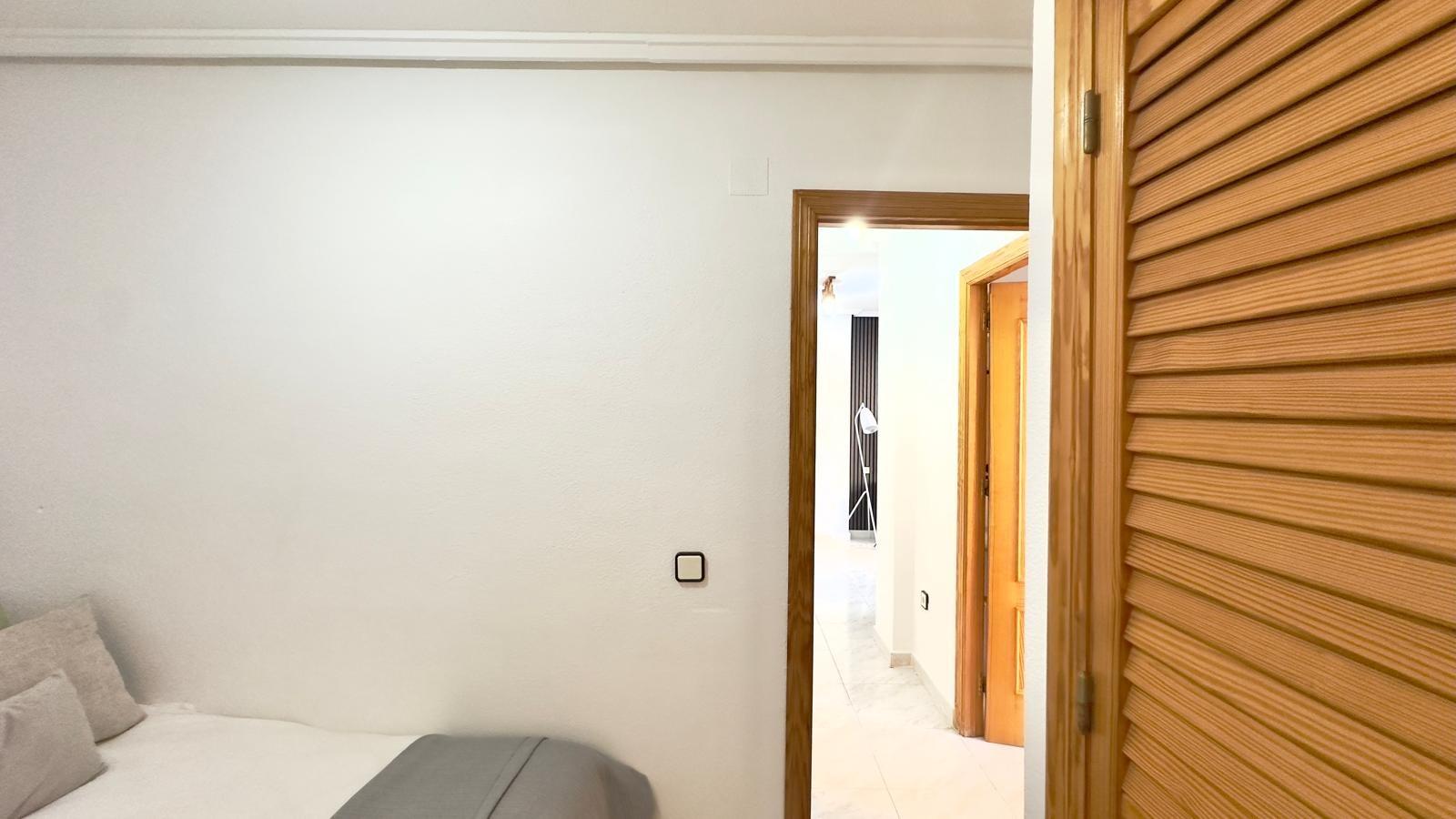 2 Bed, 1 Bath, ApartmentFor Sale, Torrevieja, Alicante