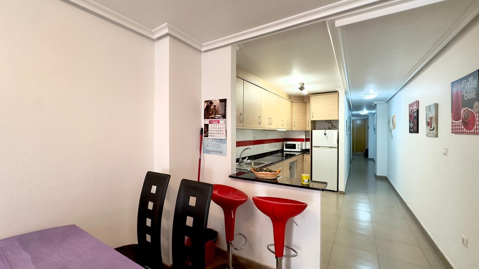 2 Bed, 1 Bath, ApartmentFor Sale, Torrevieja, Alicante