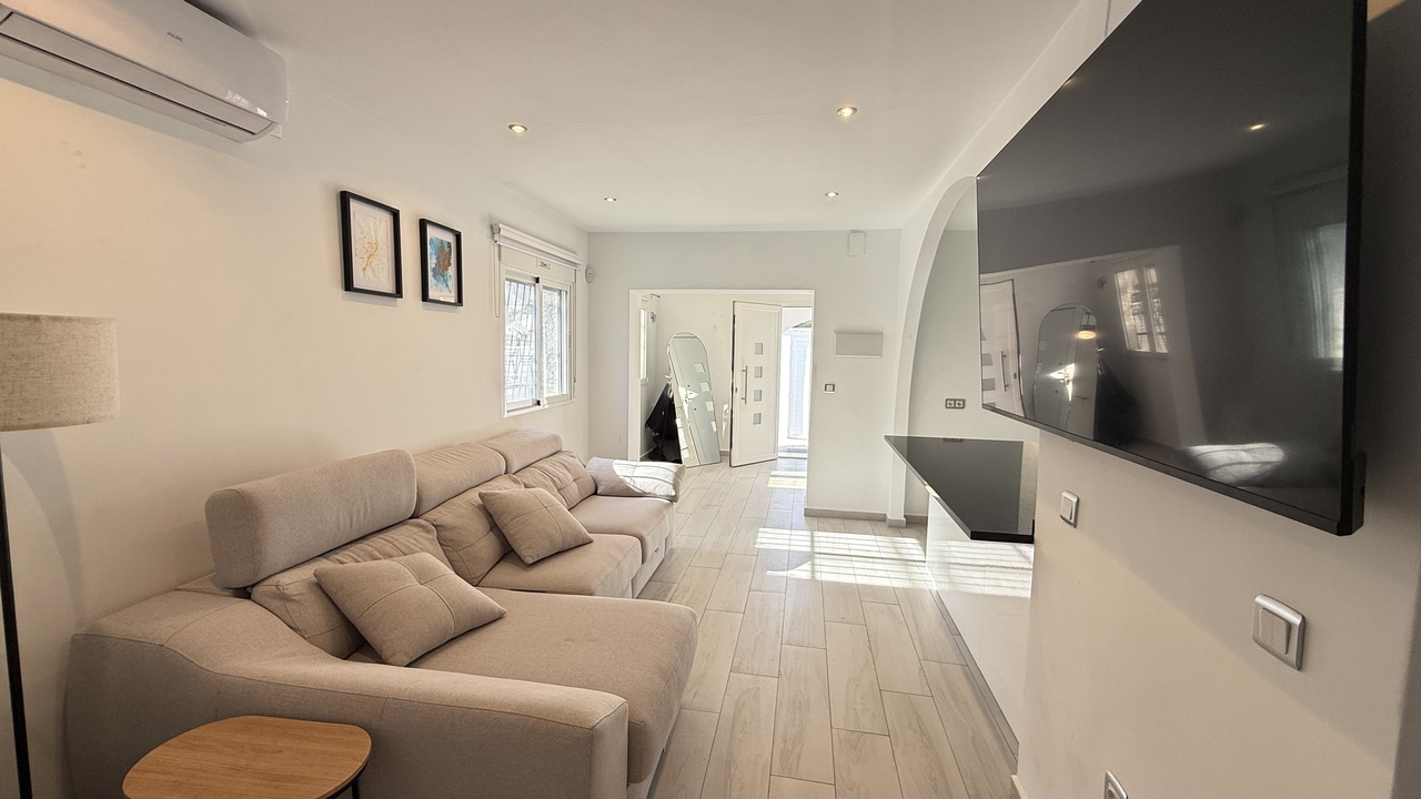 2 Bed, 2 Bath, HouseFor Sale, Villamartin, Alicante