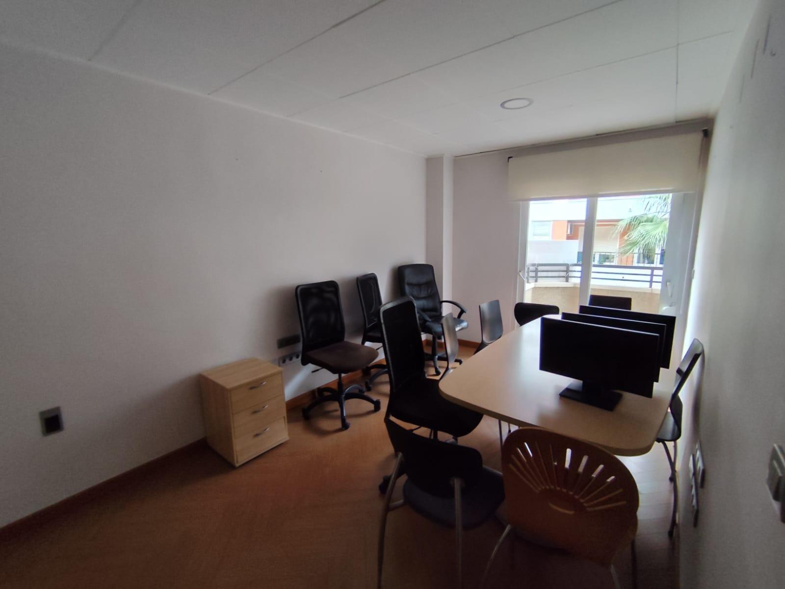 7 Bed, 2 Bath, ApartmentFor Sale, Torrevieja, Alicante