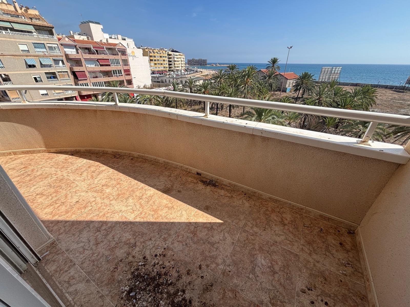 3 Bed, 2 Bath, ApartmentFor Sale, Torrevieja, Alicante
