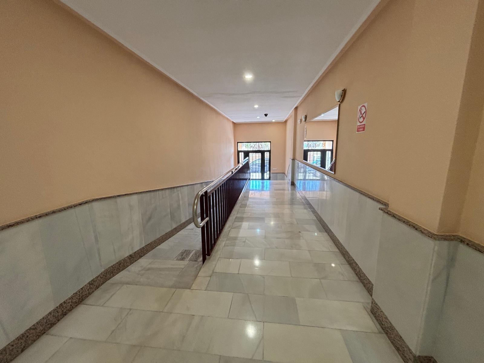 3 Bed, 2 Bath, ApartmentFor Sale, Torrevieja, Alicante