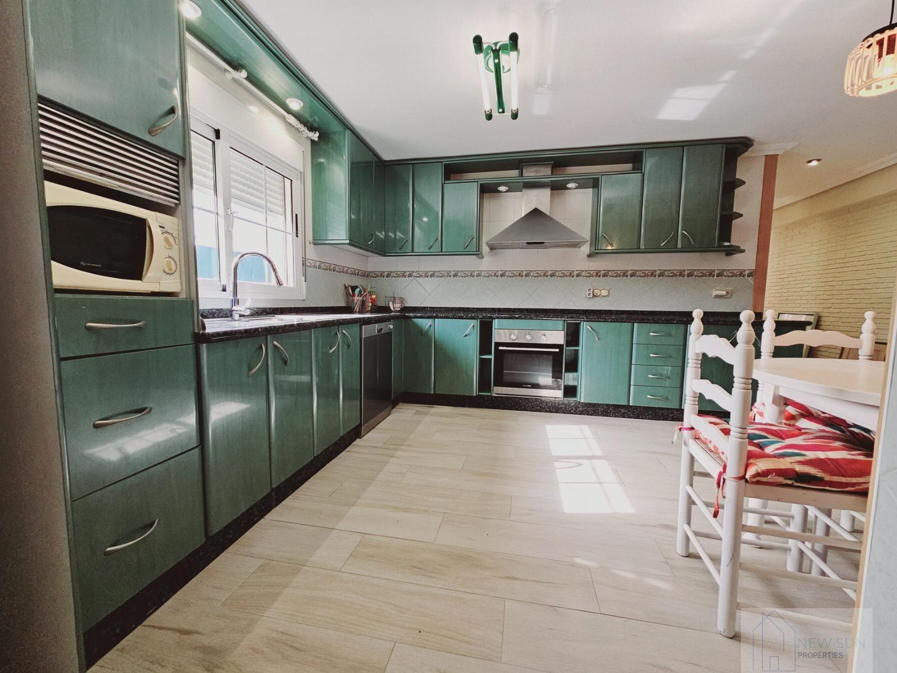 5 Bed, 4 Bath, HouseFor Sale, Torrevieja, Alicante