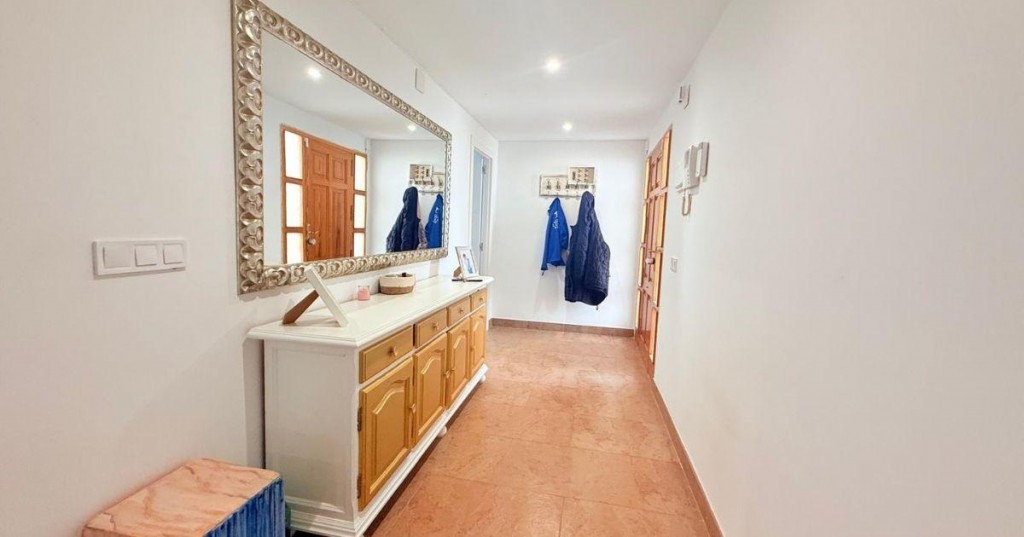 4 Bed, 2 Bath, HouseFor Sale, Villajoyosa, Alicante