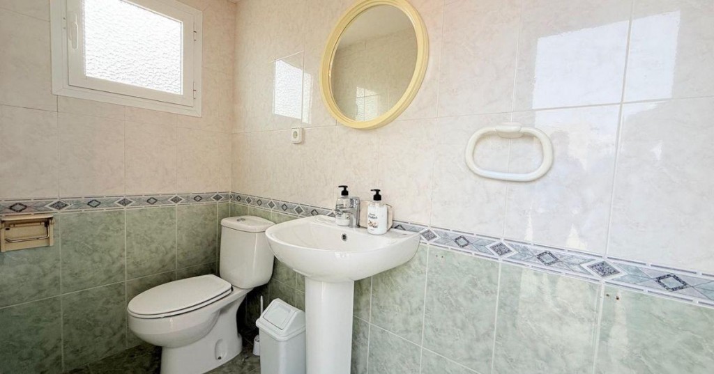 4 Bed, 2 Bath, HouseFor Sale, Villajoyosa, Alicante