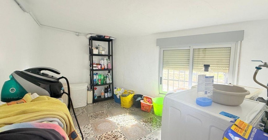 4 Bed, 2 Bath, HouseFor Sale, Villajoyosa, Alicante