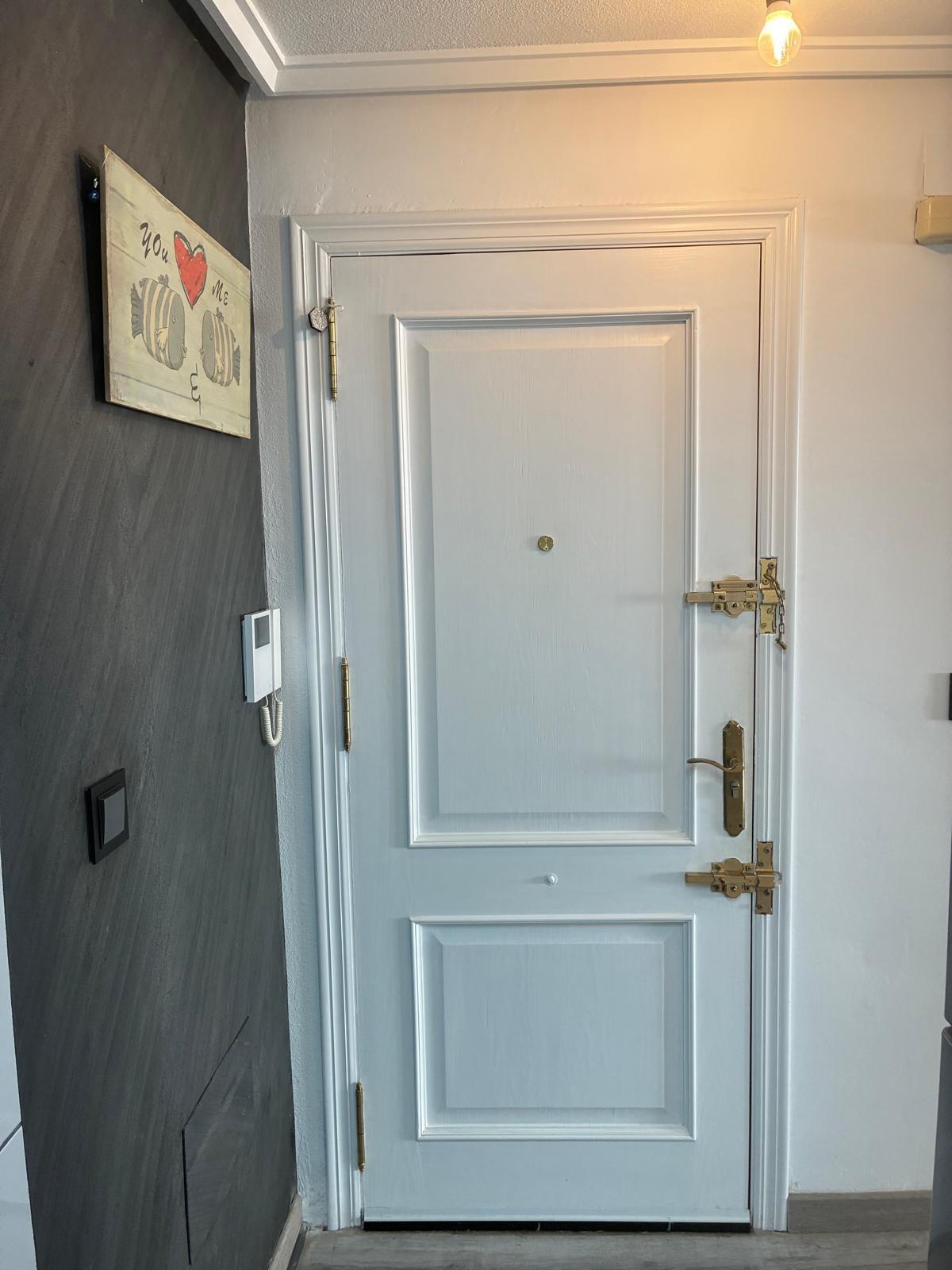 2 Bed, 1 Bath, ApartmentFor Sale, Torrevieja, Alicante