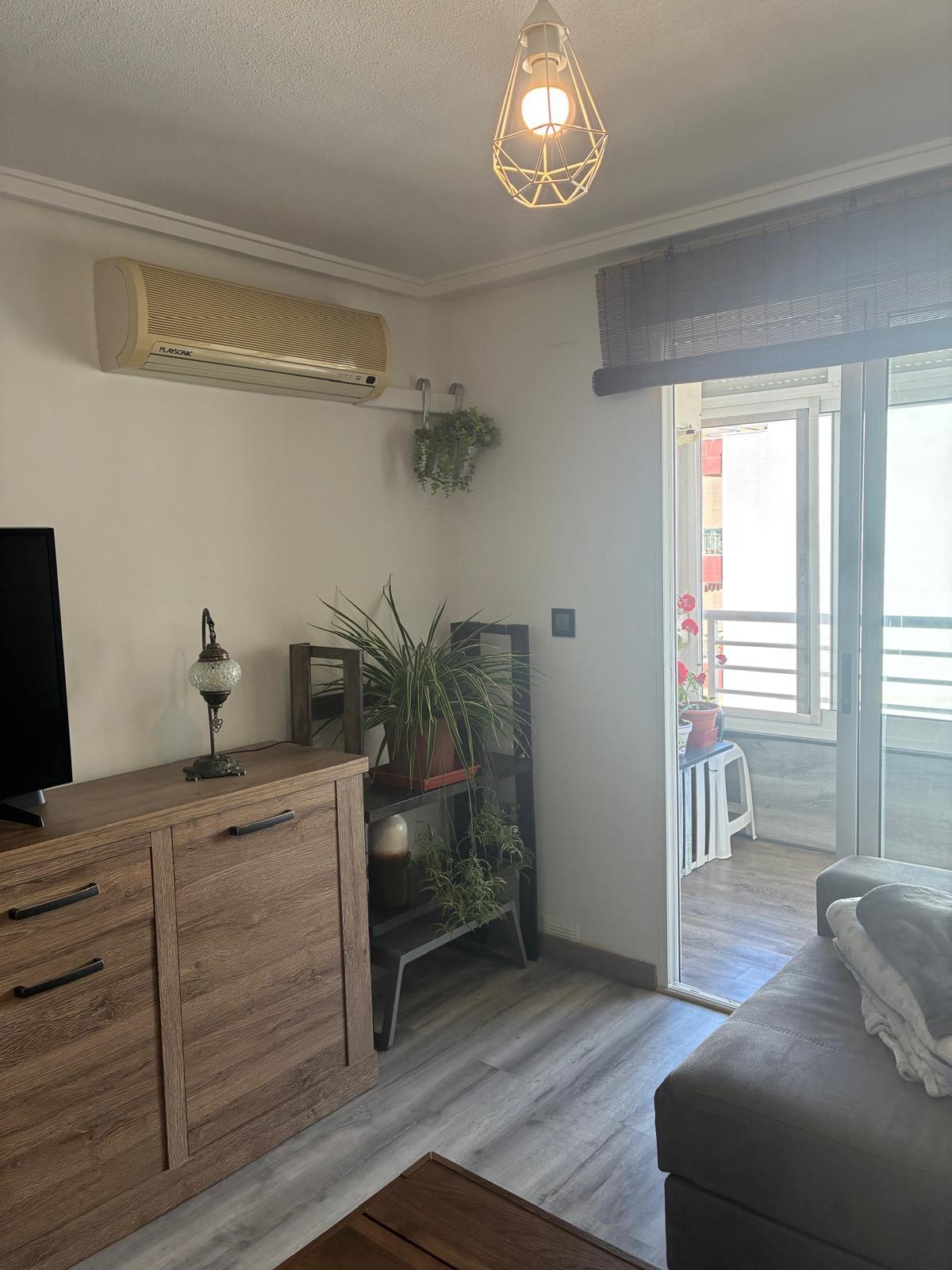2 Bed, 1 Bath, ApartmentFor Sale, Torrevieja, Alicante