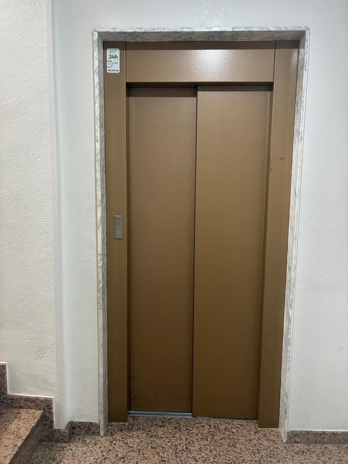 2 Bed, 1 Bath, ApartmentFor Sale, Torrevieja, Alicante