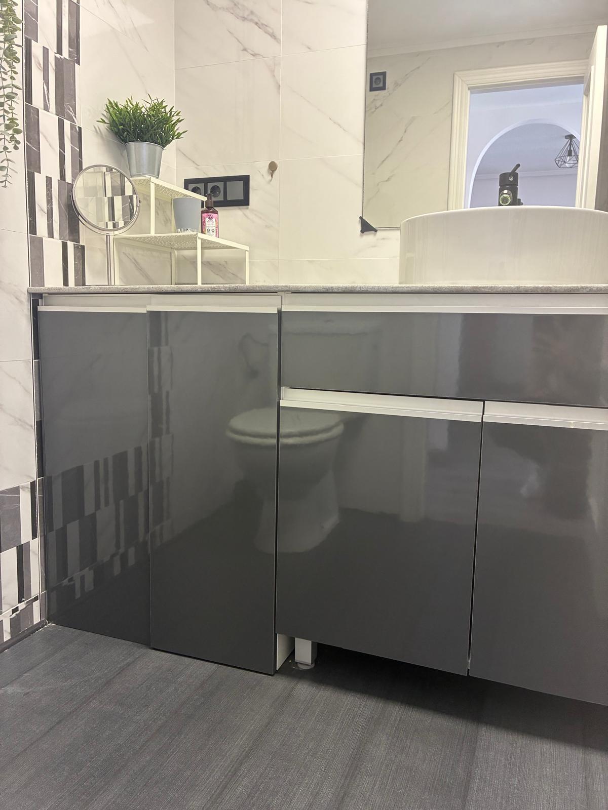 2 Bed, 1 Bath, ApartmentFor Sale, Torrevieja, Alicante