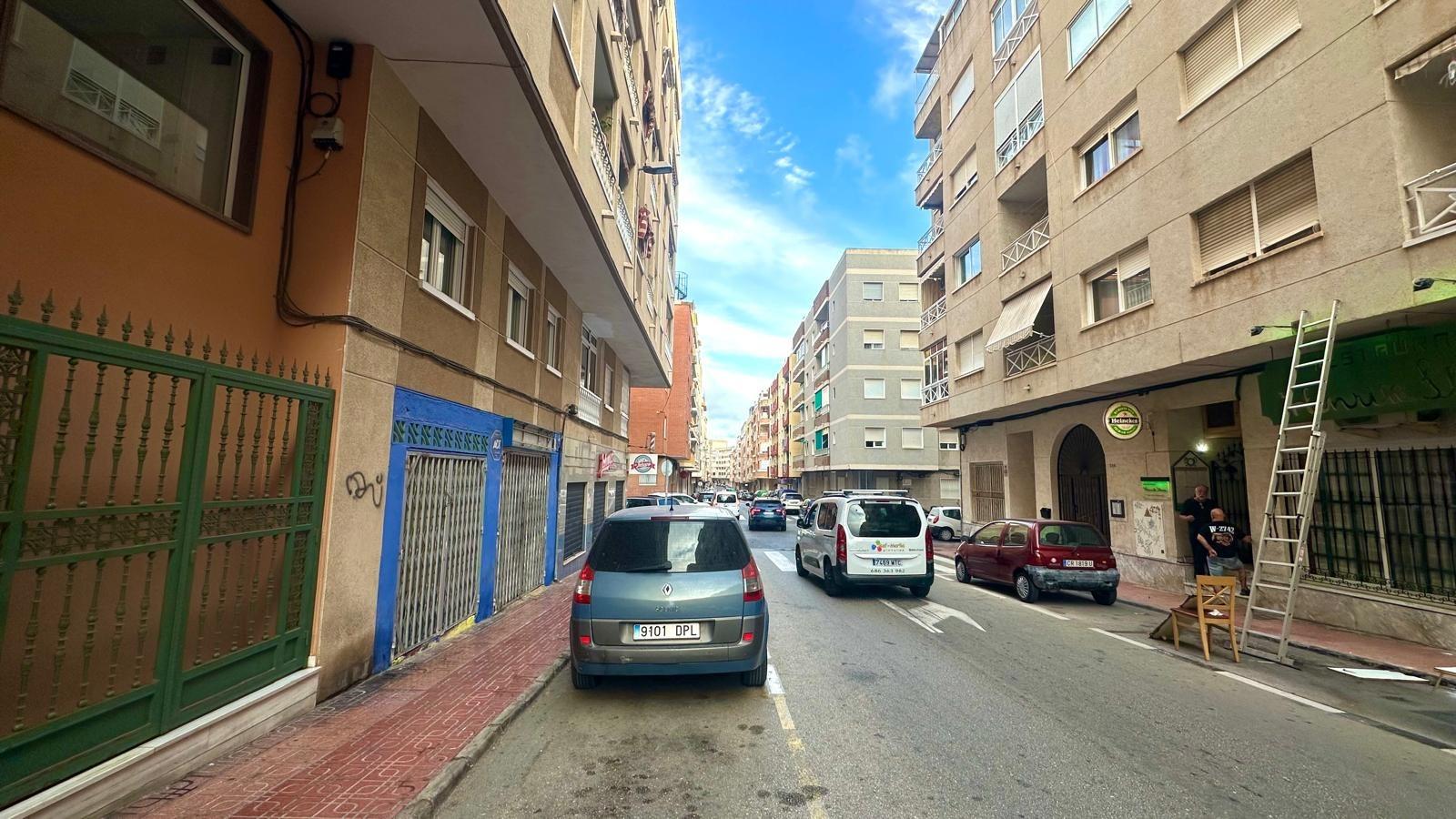 2 Bed, 1 Bath, ApartmentFor Sale, Torrevieja, Alicante