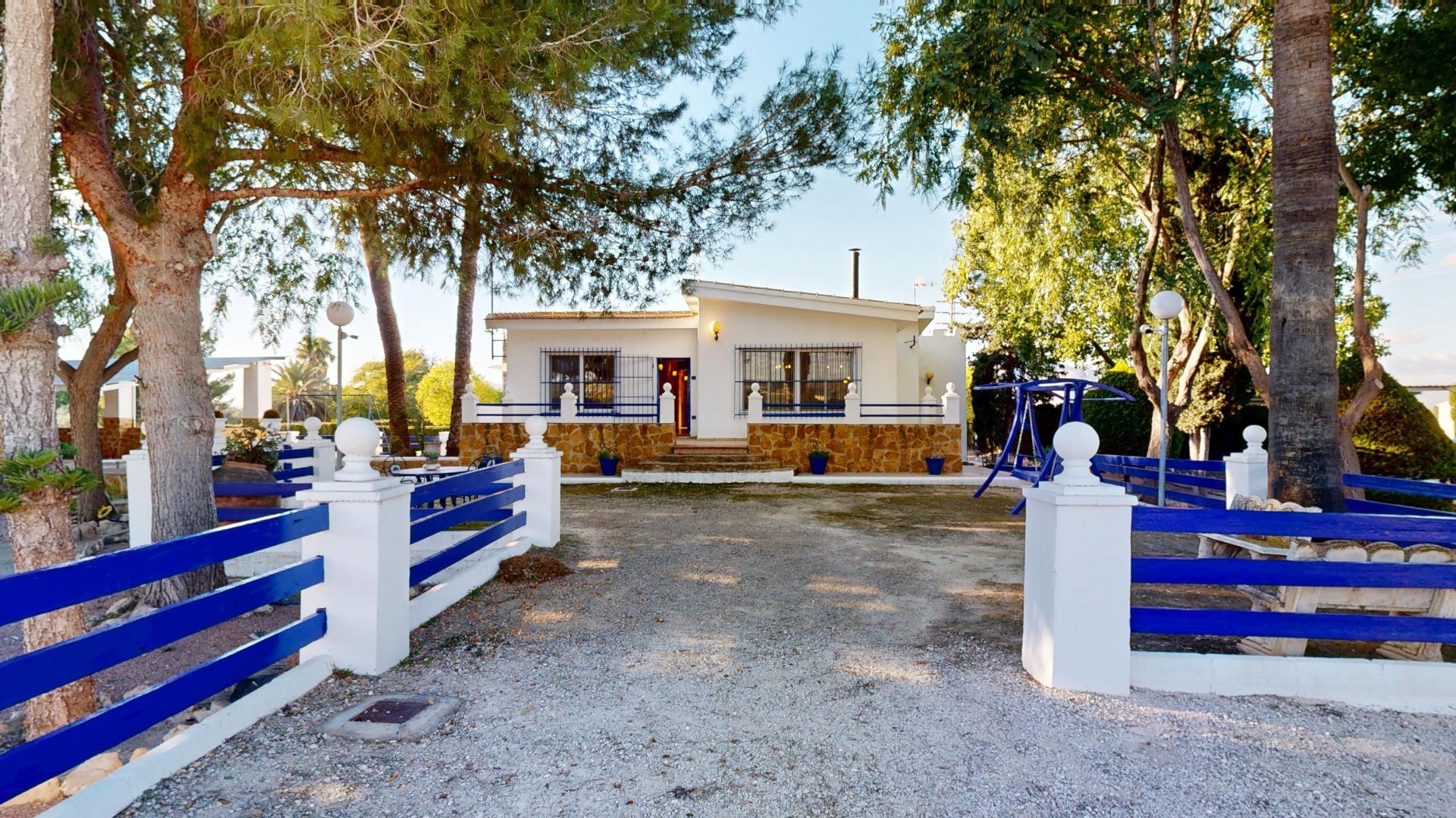 4 Bed, 1 Bath, HouseFor Sale, Orihuela, Alicante